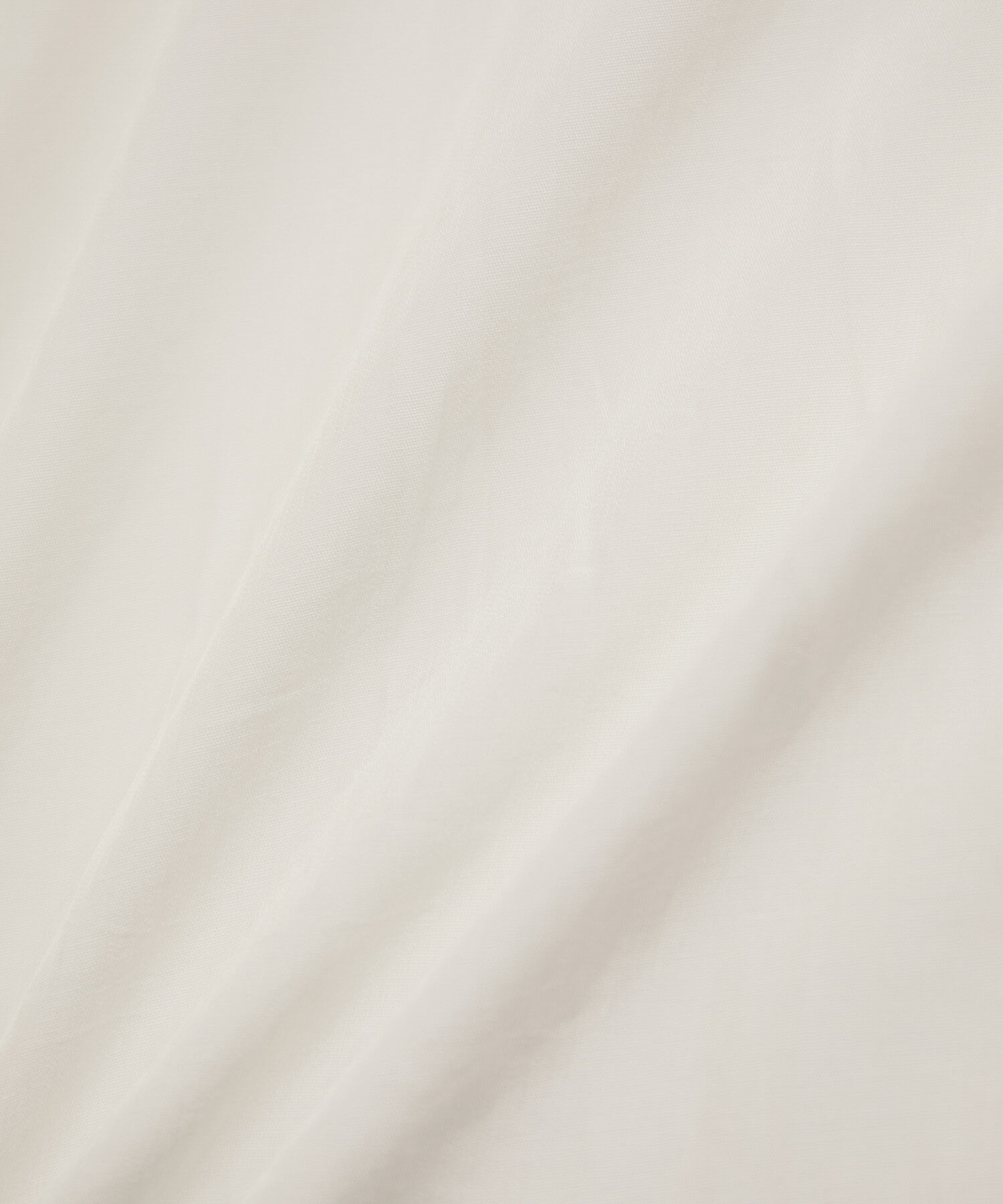 vis-a-vis「【WEB限定】ふんわり素材ピンタック＆肩フリルシャツブラウス」|シャツ・ブラウス|