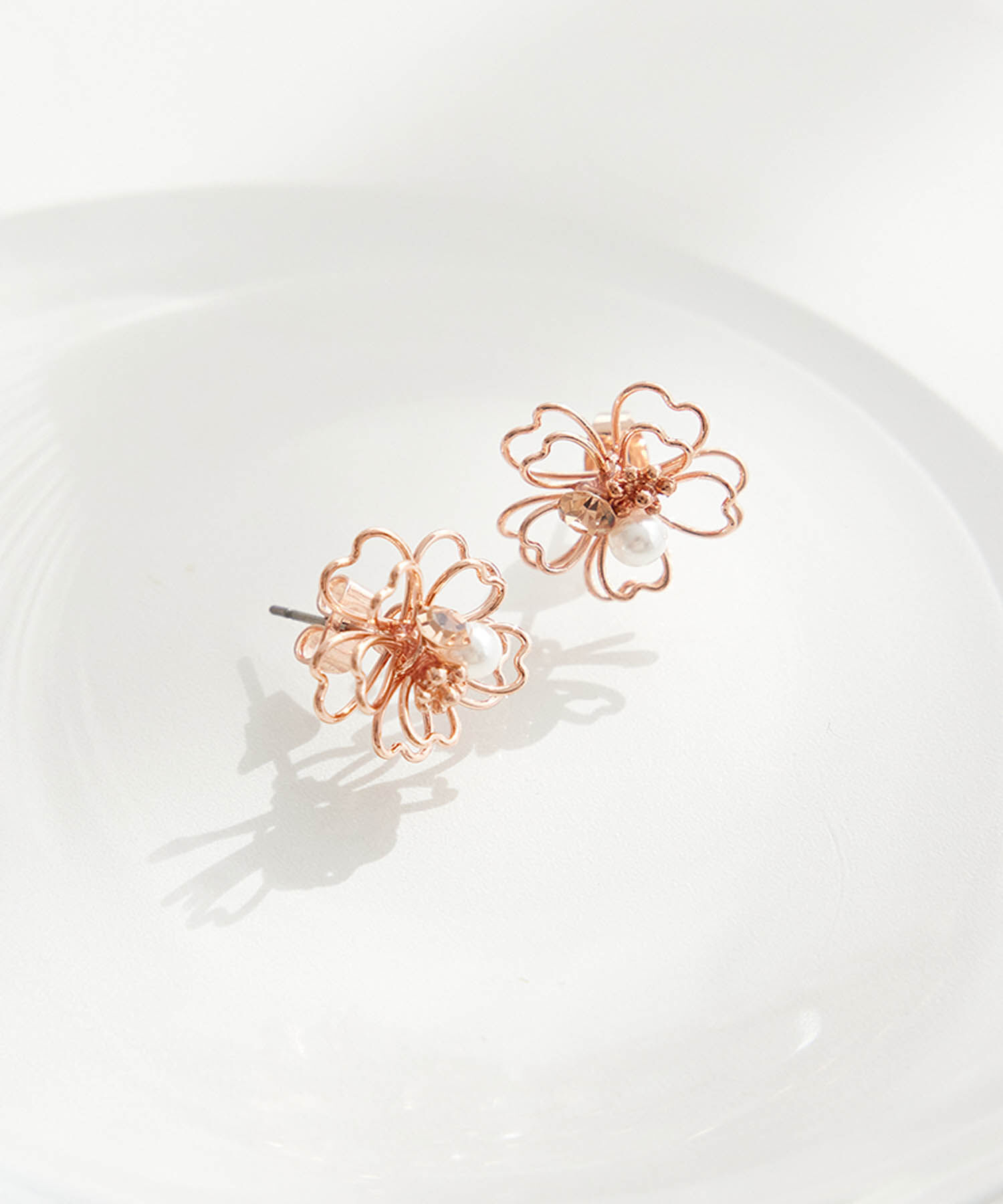 ROPE PICNIC PASSAGE「メタルフラワーラインピアス」|ピアス|ゴールド系(92)