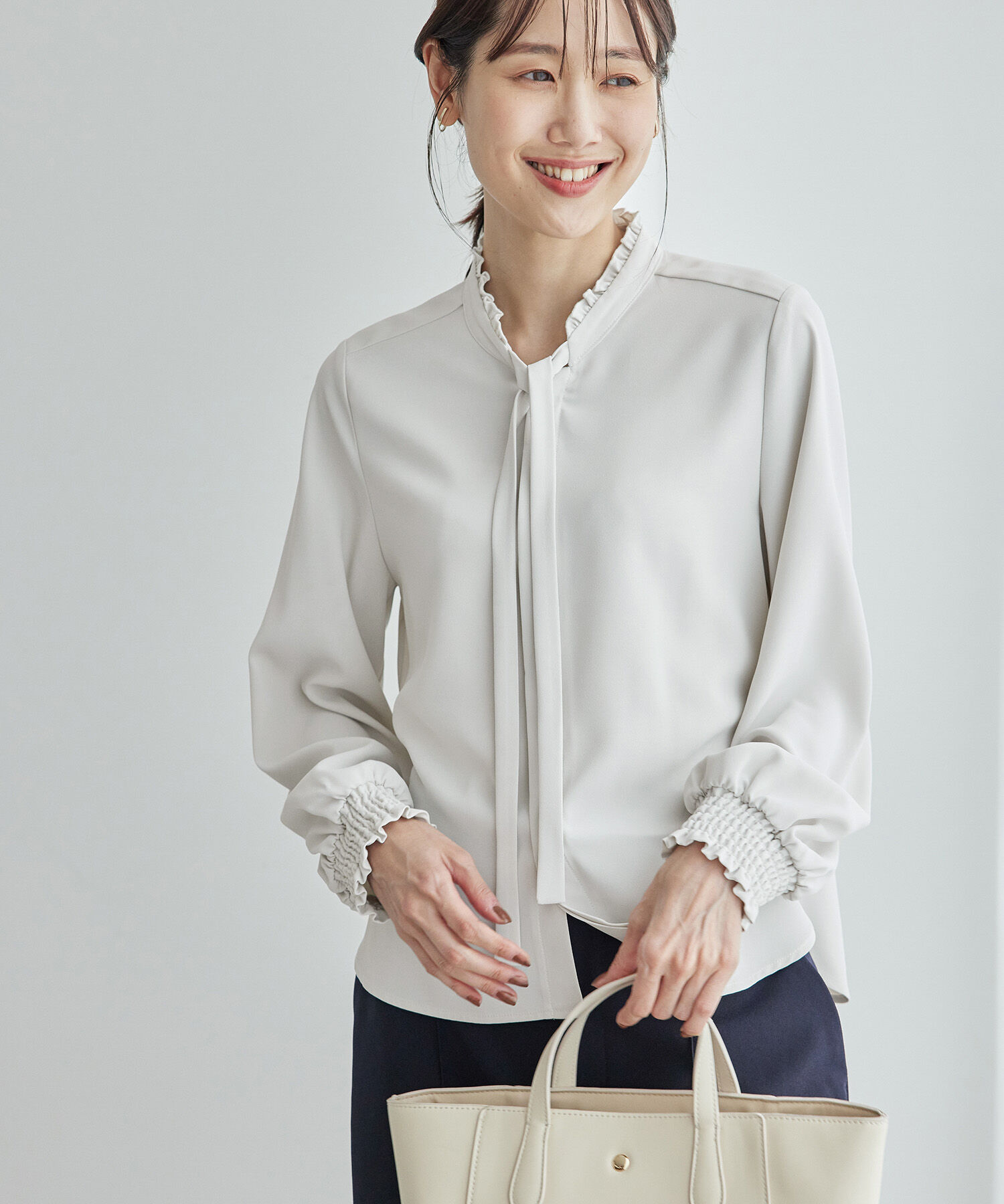 Rope&rsquo;Picnic「フリルバンドカラーリボンタイブラウス」|シャツ・ブラウス|