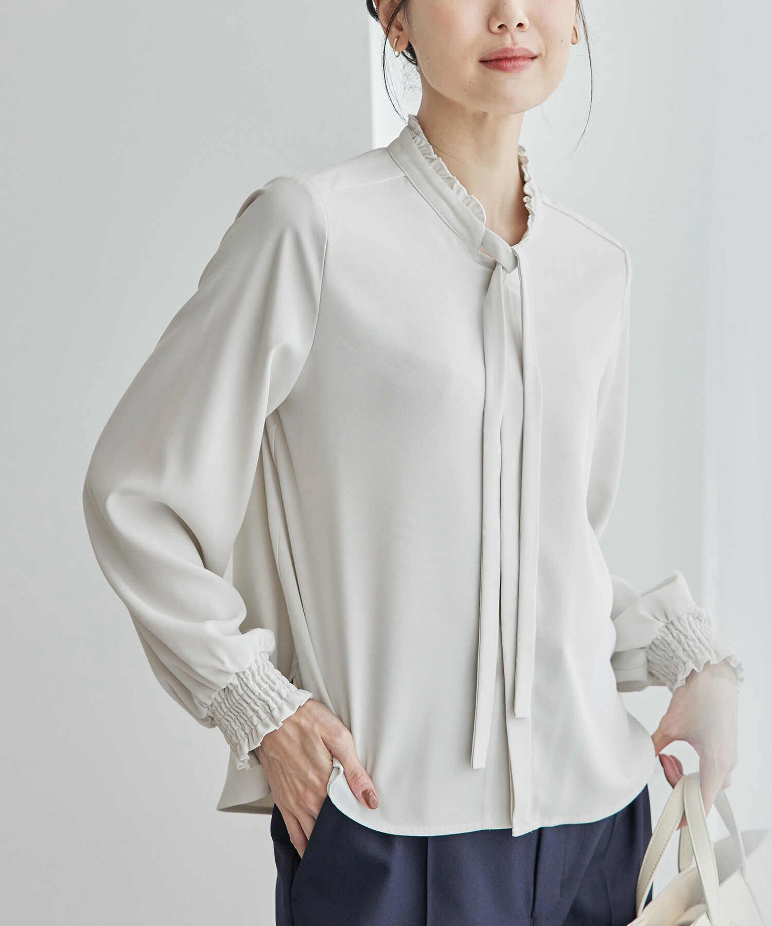 Rope&rsquo;Picnic「フリルバンドカラーリボンタイブラウス」|シャツ・ブラウス|