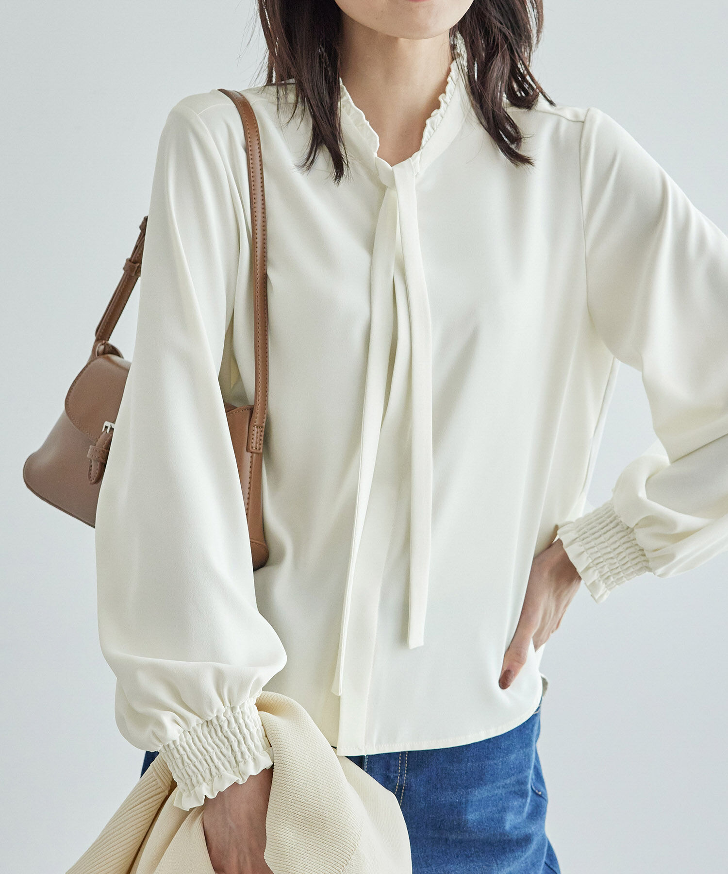 Rope&rsquo;Picnic「フリルバンドカラーリボンタイブラウス」|シャツ・ブラウス|オフホワイト(15)