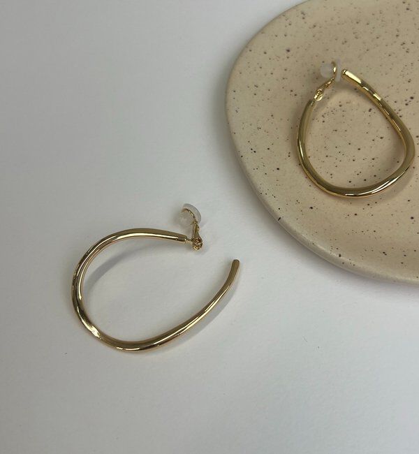  「〈GOLDY/ゴールディ〉カービーフープイヤリング」|リング|