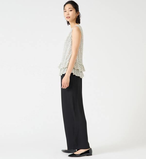 TIARA「モノトーンリーフプリントペプラムブラウス」|シャツ・ブラウス|