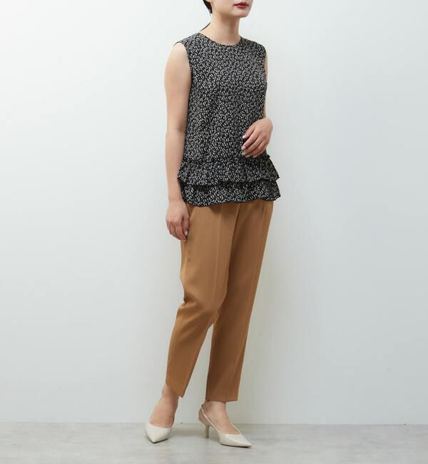 TIARA「モノトーンリーフプリントペプラムブラウス」|シャツ・ブラウス|