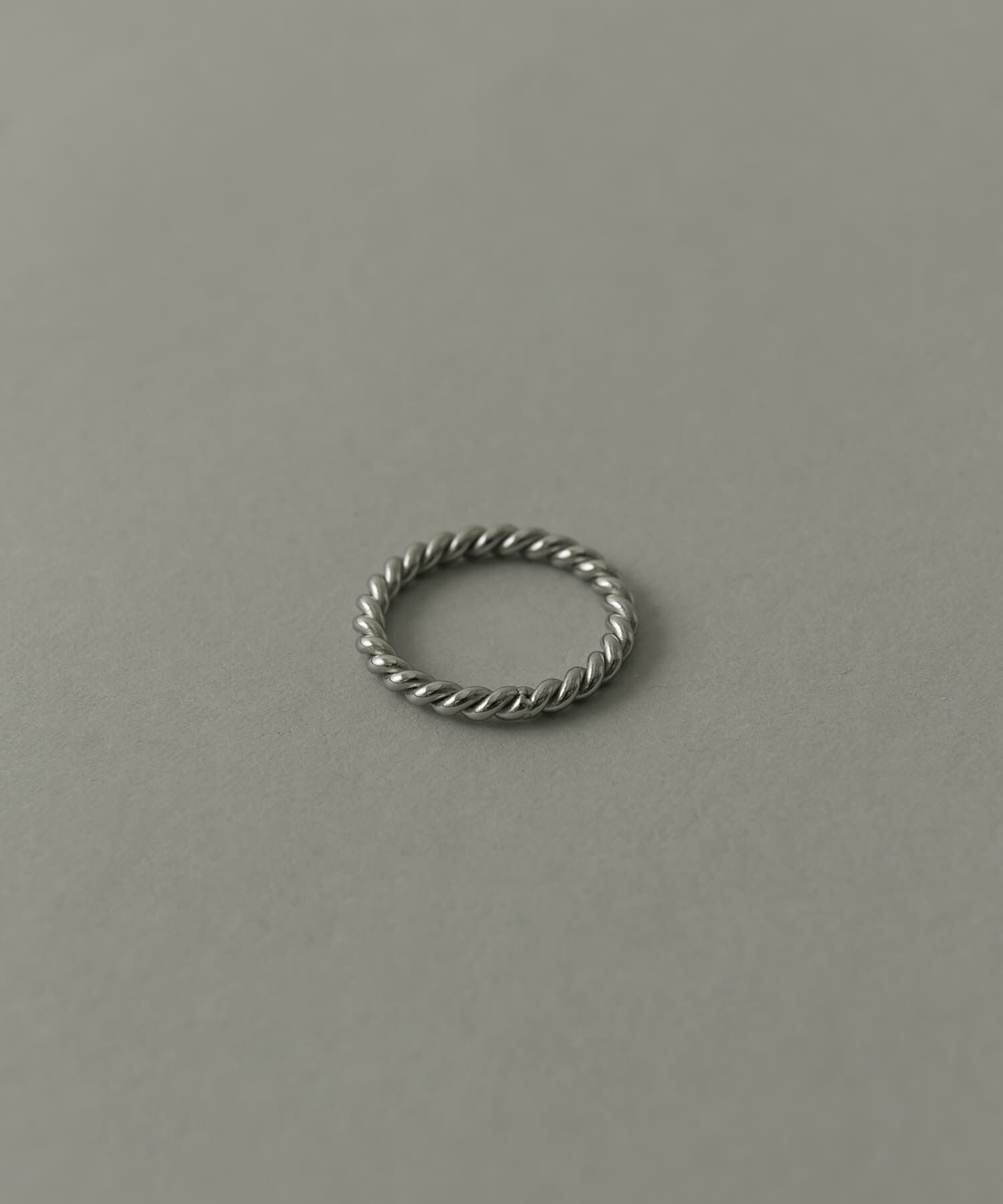 SMELLY「ステンレスツイストリング」|リング|