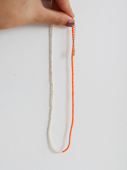  「淡水パール&times;ビーズショートネックレス」|ネックレス|オレンジ