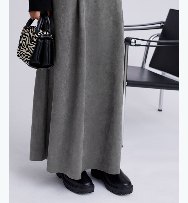 ur's「フェイクスエードマキシ丈タックスカート」|スカート|