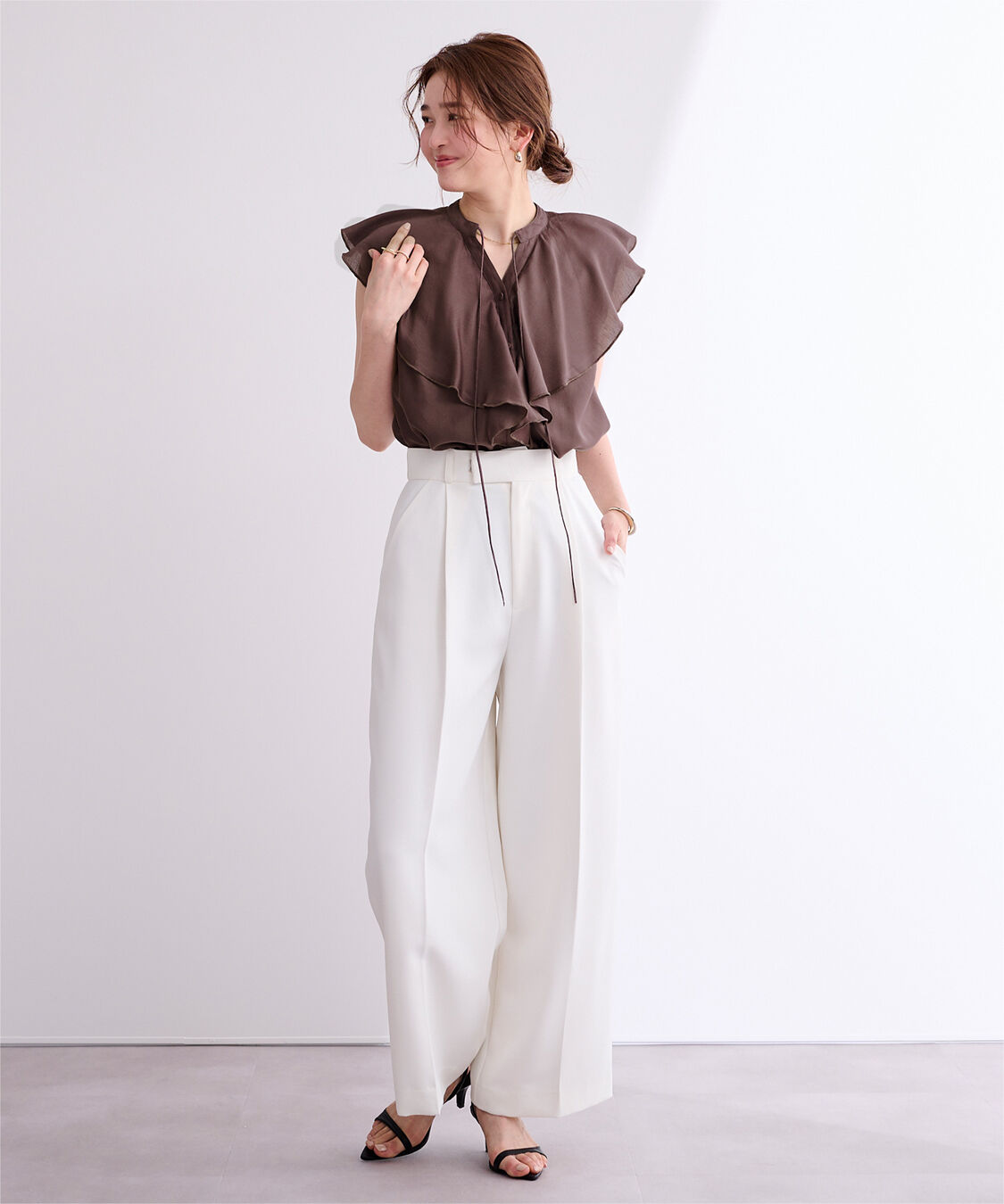 ur's「ラッフルデザインフレンチスリーブブラウス」|シャツ・ブラウス|