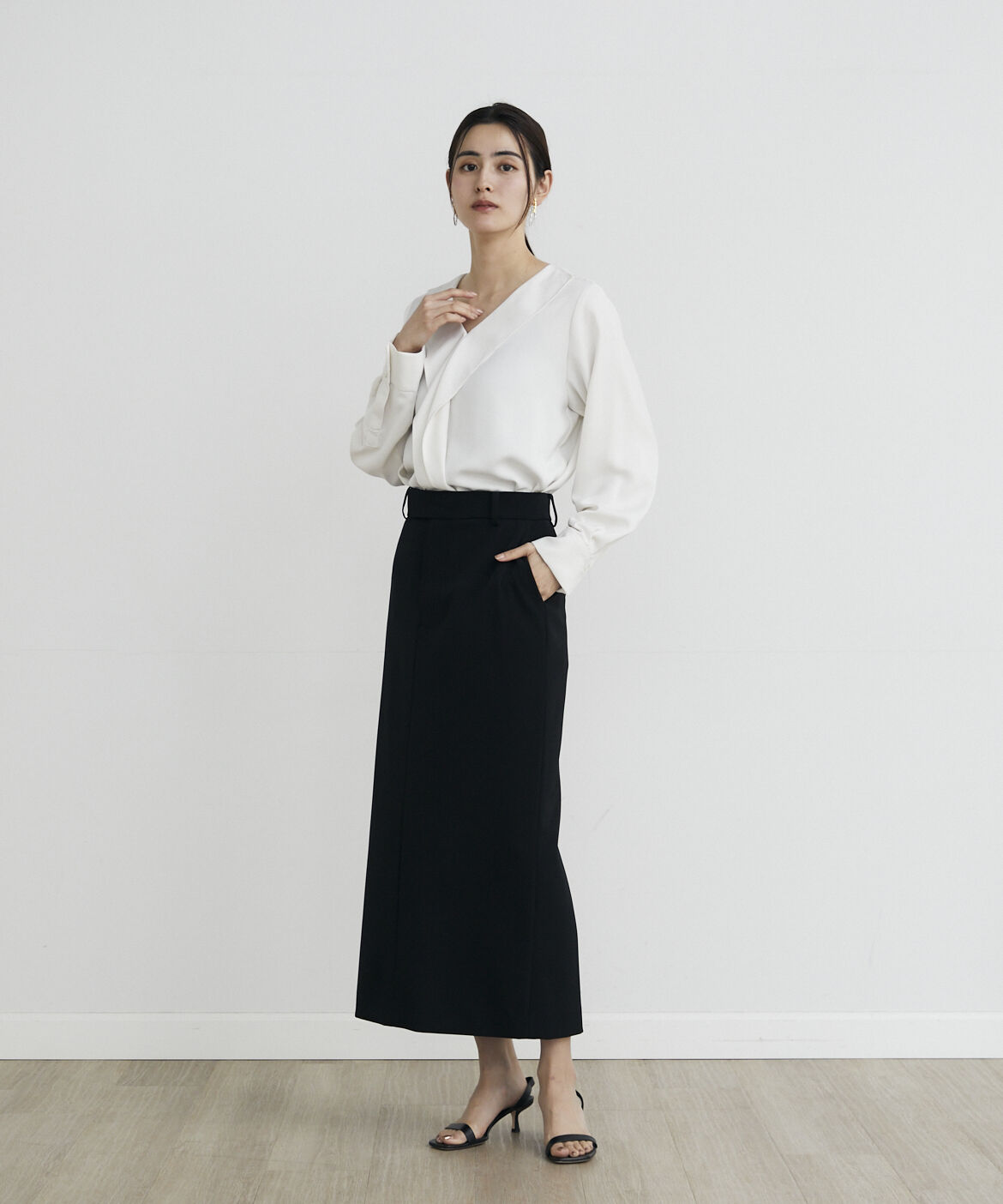 INED「《大きいサイズ》フロントフリルブラウス」|シャツ・ブラウス|