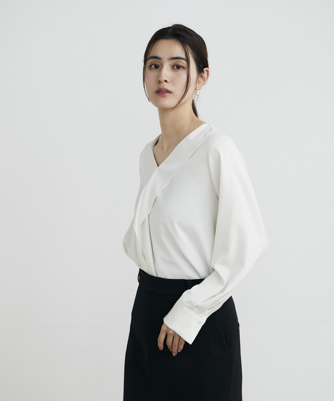 INED「《大きいサイズ》フロントフリルブラウス」|シャツ・ブラウス|