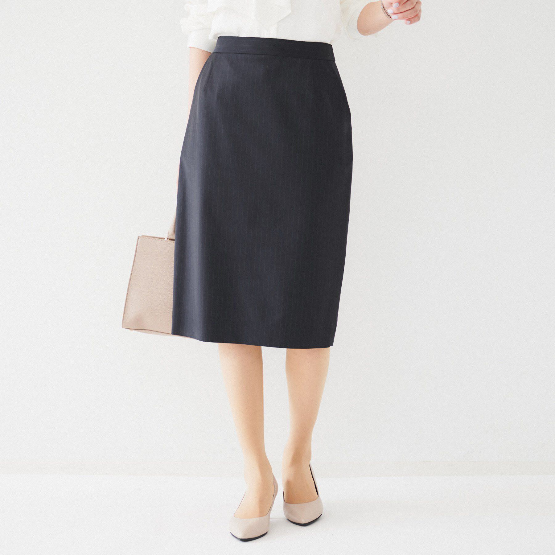 UNTITLED「【通勤スーツ】ウーステッド タイトスカート」|スカート|ネイビー(394)