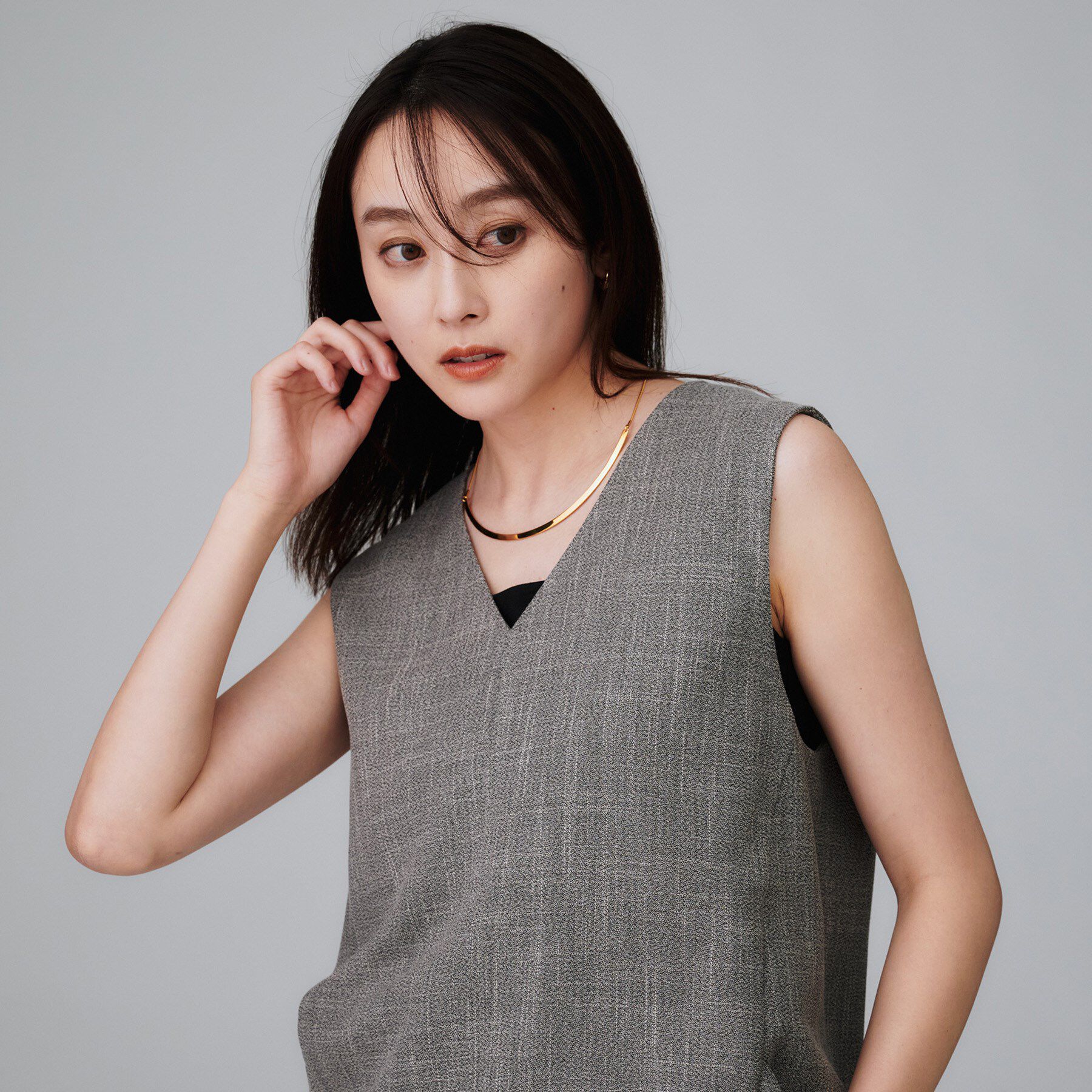 UNTITLED「【ステンレス】カーヴィプレートショートネックレス」|ネックレス|