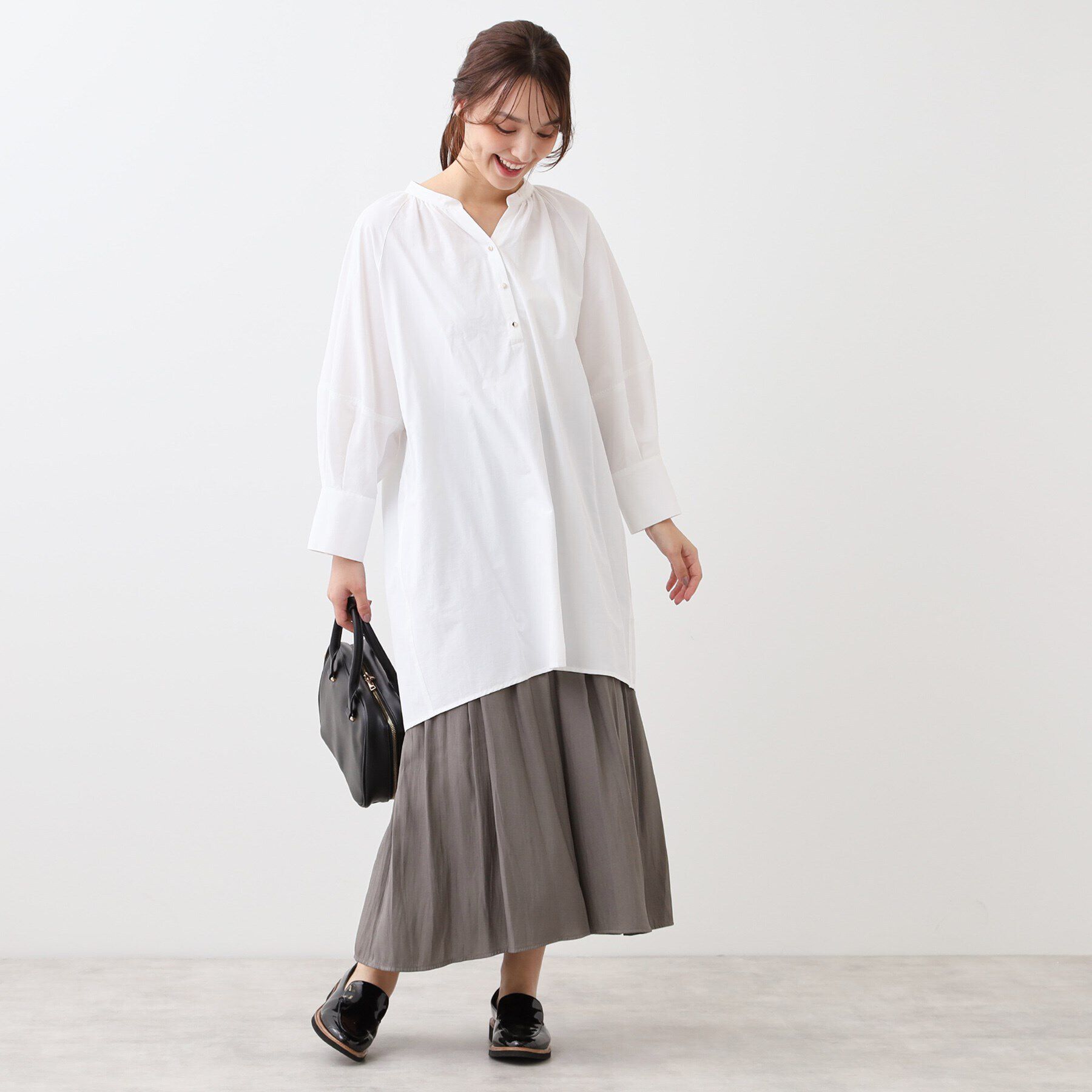 Reflect「【手洗い可】スキッパーネックチュニックブラウス」|シャツ・ブラウス|