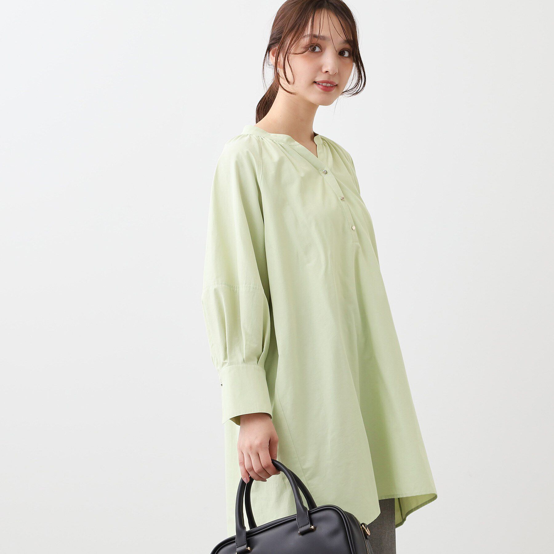 Reflect「【手洗い可】スキッパーネックチュニックブラウス」|シャツ・ブラウス|