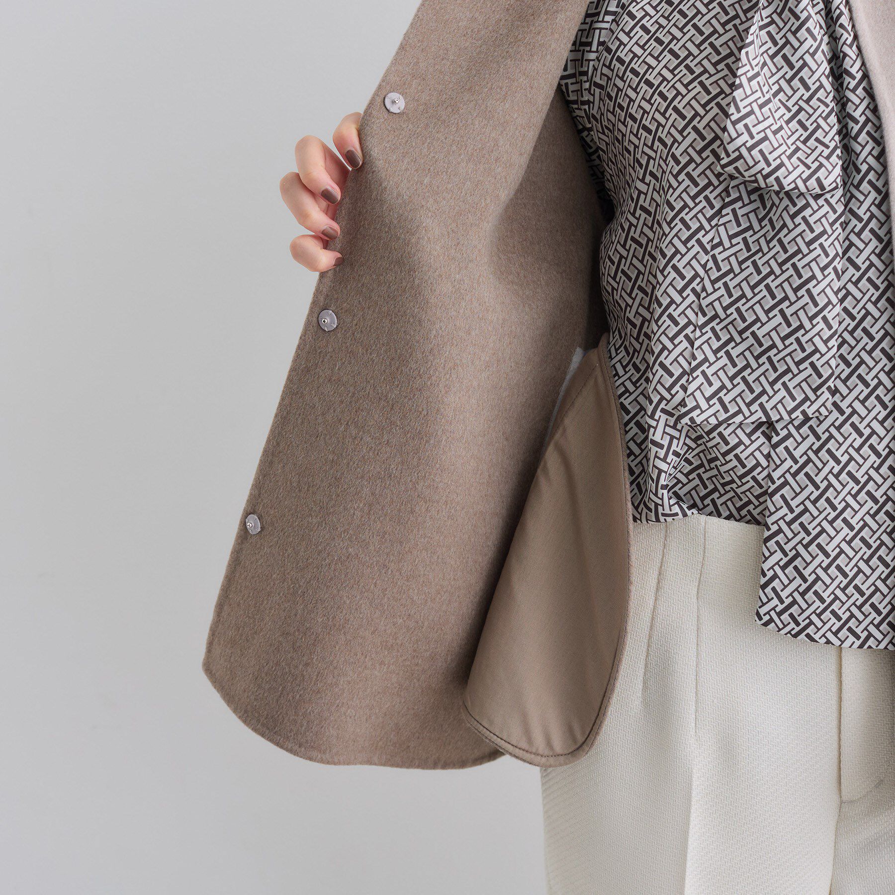 配色デザイン／ショート丈】ウールリバー ノーカラーコート（INDIVI