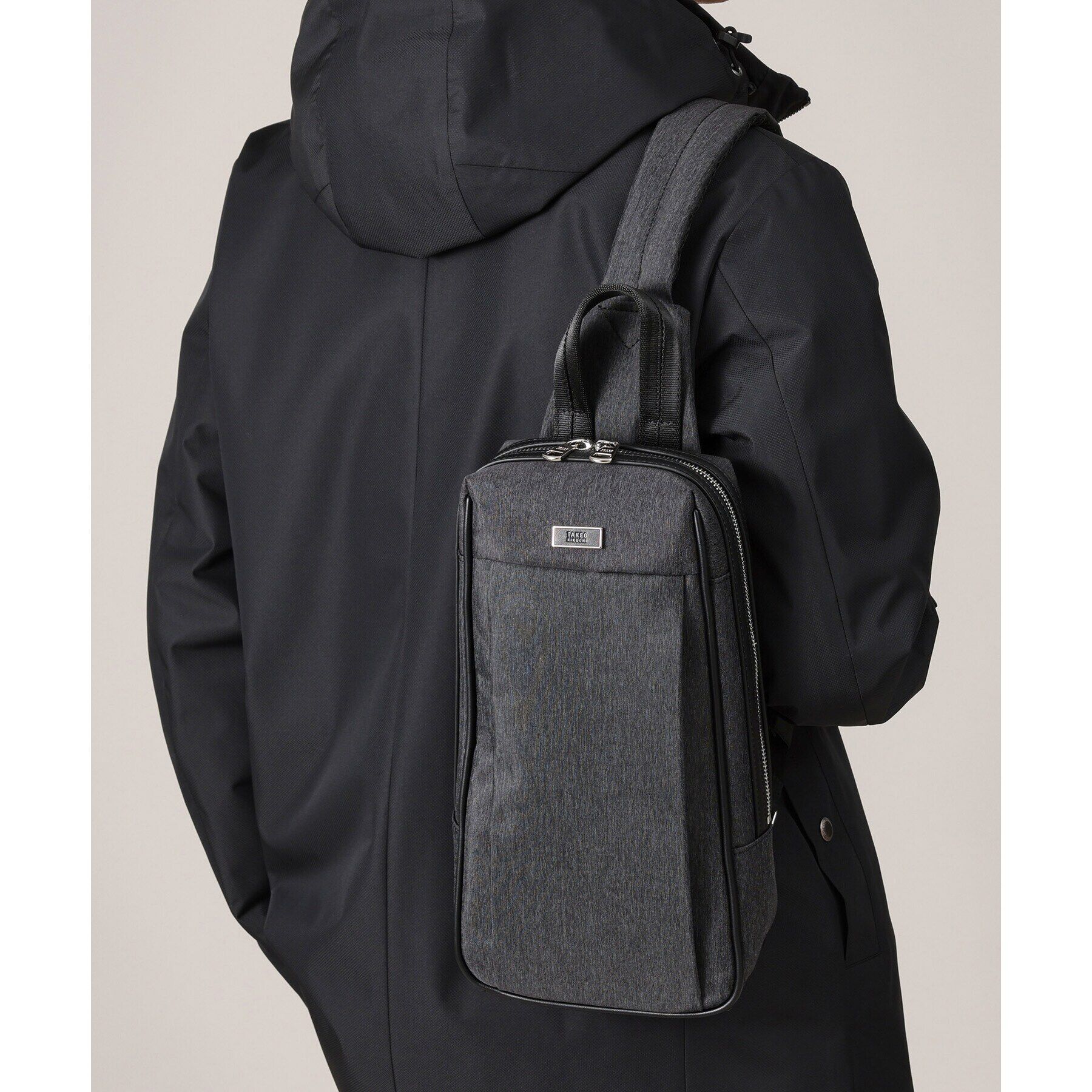 TAKEO KIKUCHI「ヘアラインスリム ワンショルダーバッグ」|ショルダー・メッセンジャー|