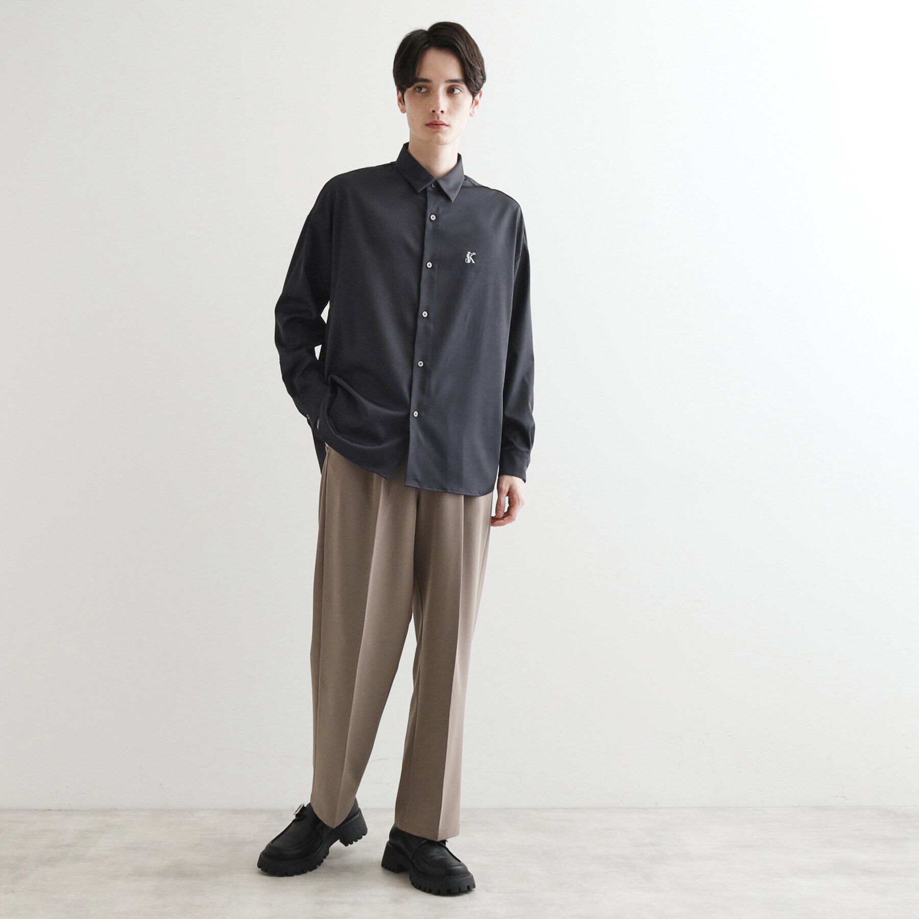 tk.TAKEO KIKUCHI「エンブロなめらかシャツ」|シャツ・ブラウス|