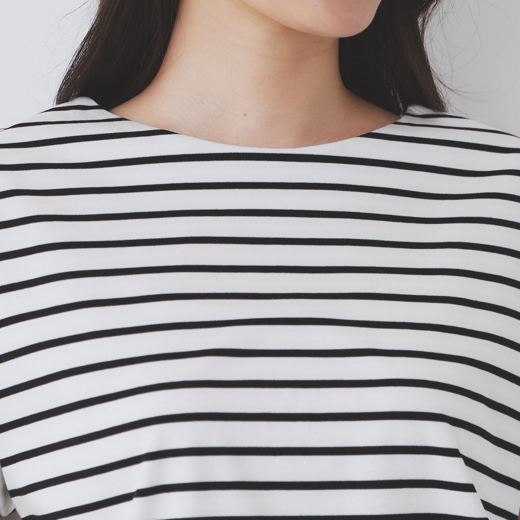 index「《S-3Lサイズ》サイドパール調ボタンボクシートップス【洗濯機洗い可/UVケア/接触冷感】」|Tシャツ・カットソー|