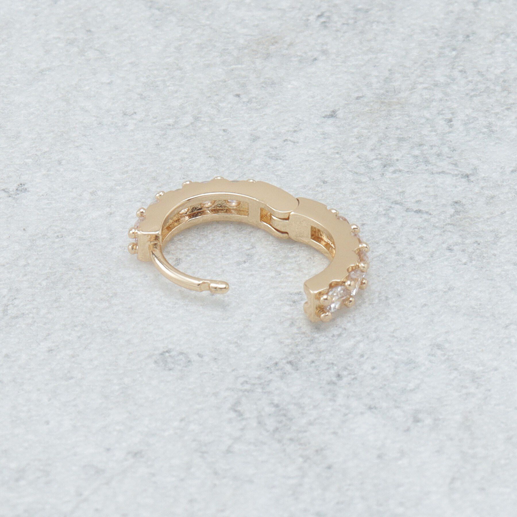 OPAQUE.CLIP「キュービックワンタッチピアス」|ピアス|