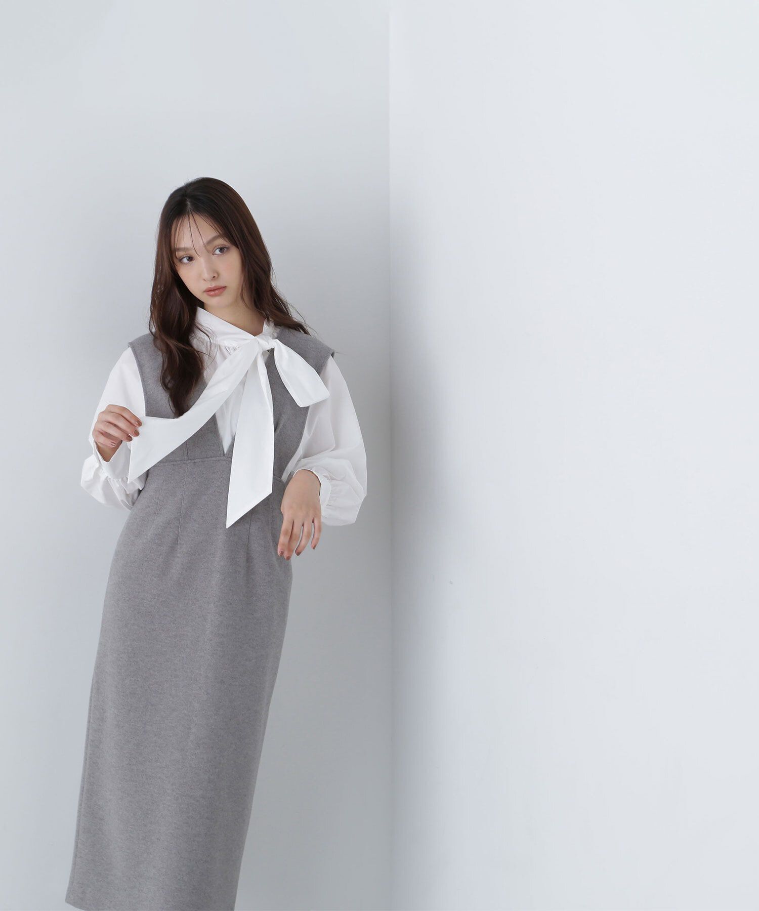  「＜圧縮ジャージーシリーズ＞Ｖネックジャンスカ」|ワンピース|