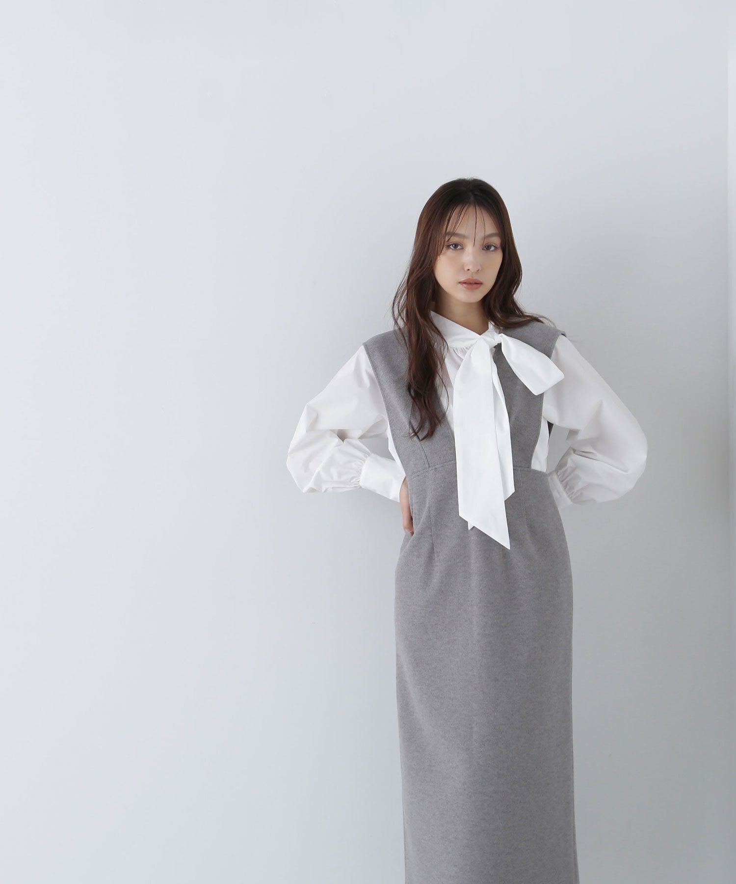  「＜圧縮ジャージーシリーズ＞Ｖネックジャンスカ」|ワンピース|