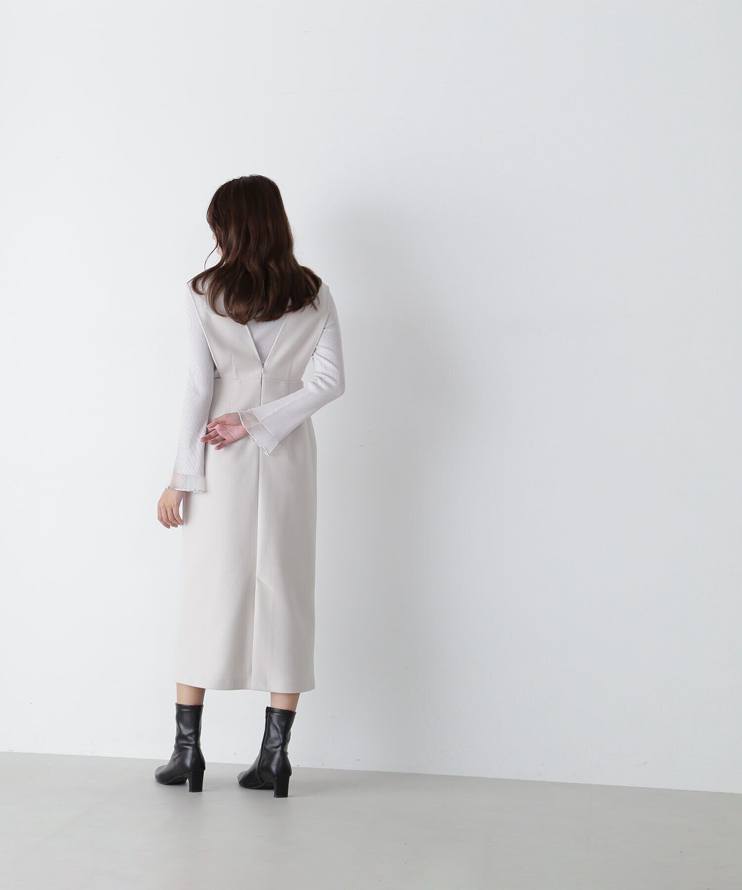  「＜圧縮ジャージーシリーズ＞Ｖネックジャンスカ」|ワンピース|