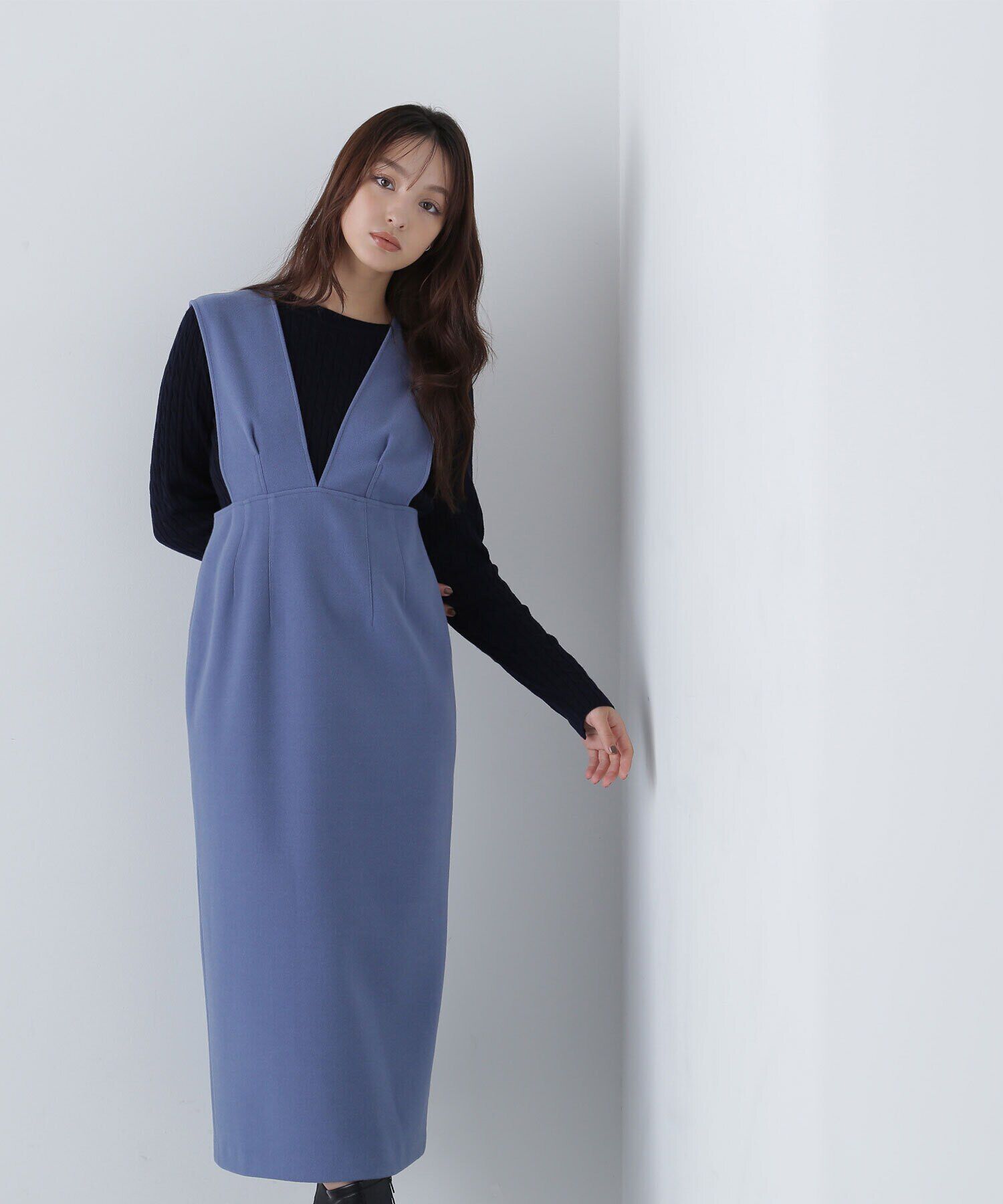  「＜圧縮ジャージーシリーズ＞Ｖネックジャンスカ」|ワンピース|ブルー