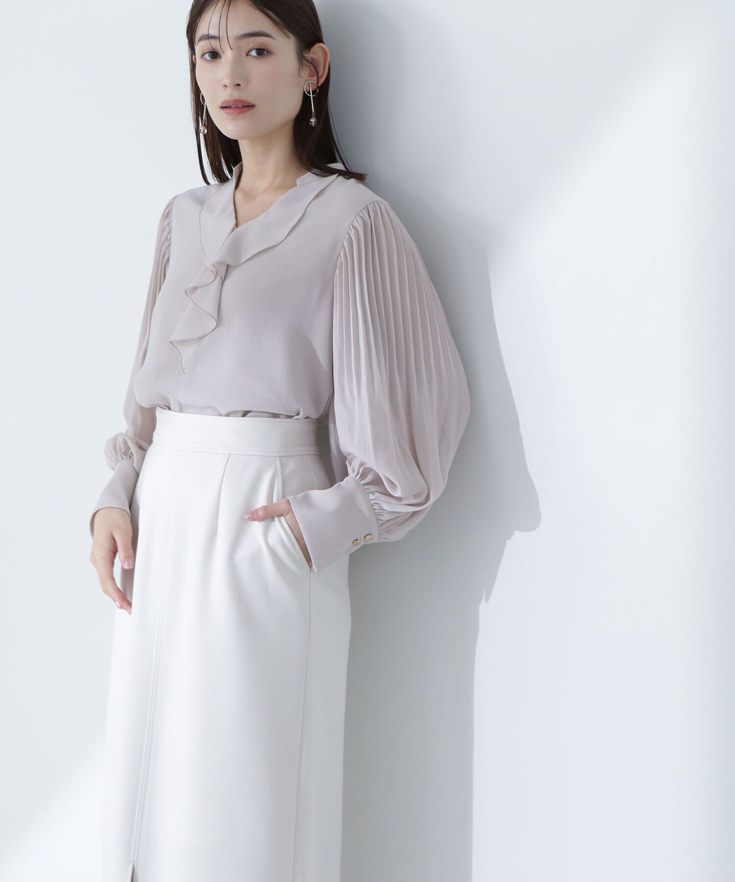  「ラッフルフリル楊柳ブラウス」|シャツ・ブラウス|ベージュ3