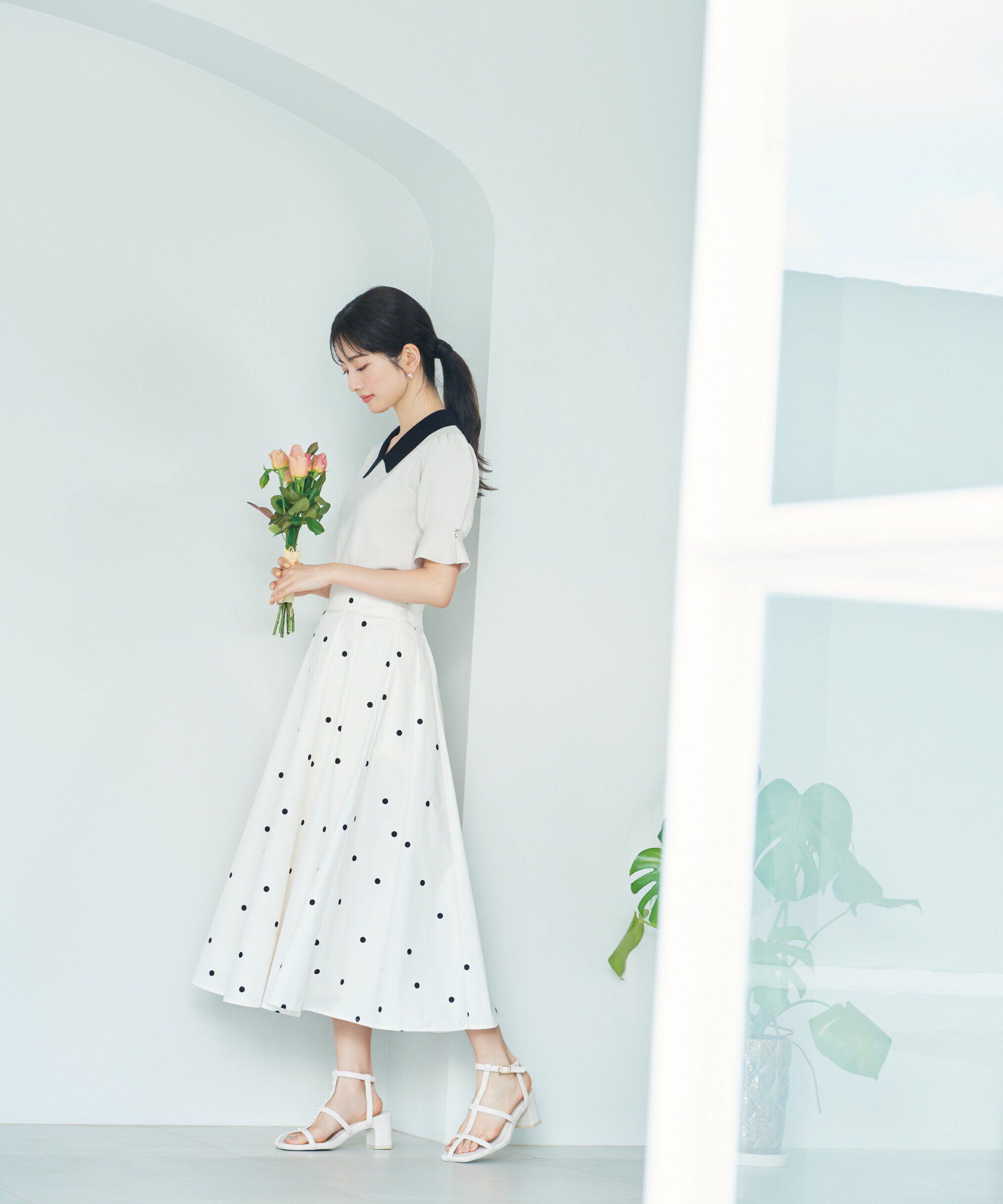 PROPORTION BODY DRESSING「｜美人百花5月号掲載 タイアップ休井美郷さん着用商品｜タフタスカート」|スカート|エクリュ&times;ブ  1