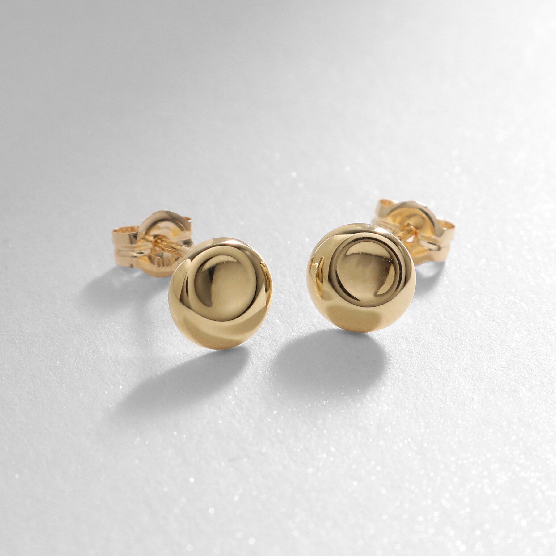 COCOSHNIK「K10中空ラウンドホロウ スタッドピアス」|ピアス|