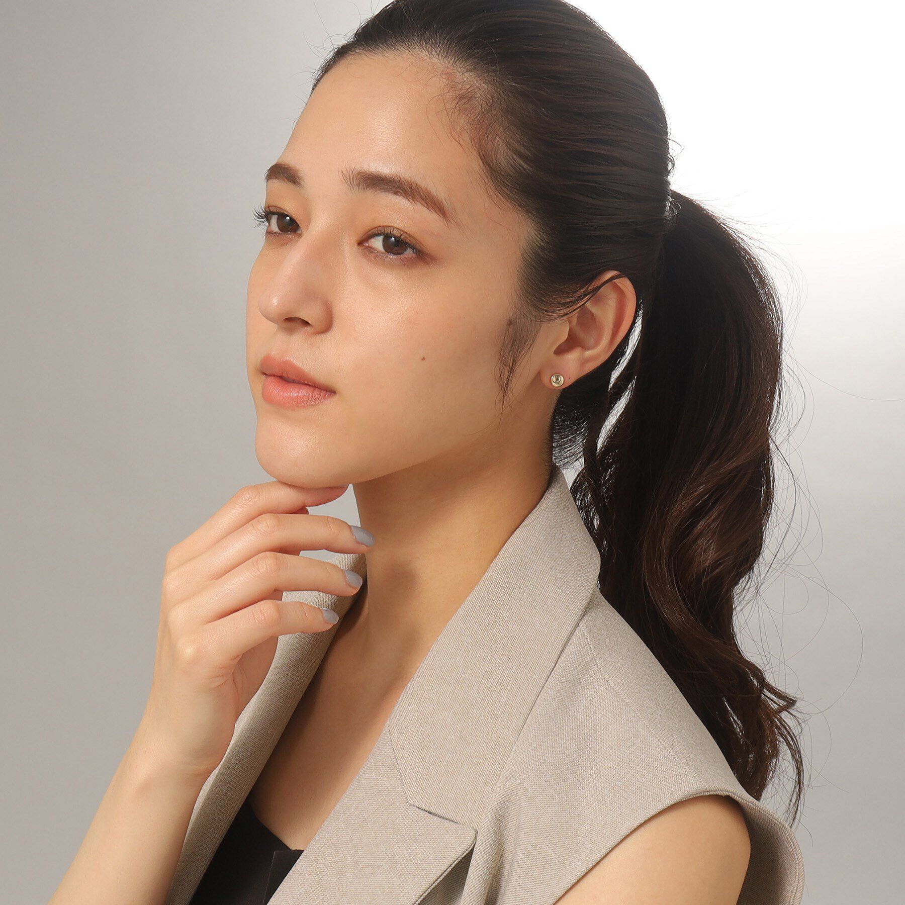 COCOSHNIK「K10中空ラウンドホロウ スタッドピアス」|ピアス|