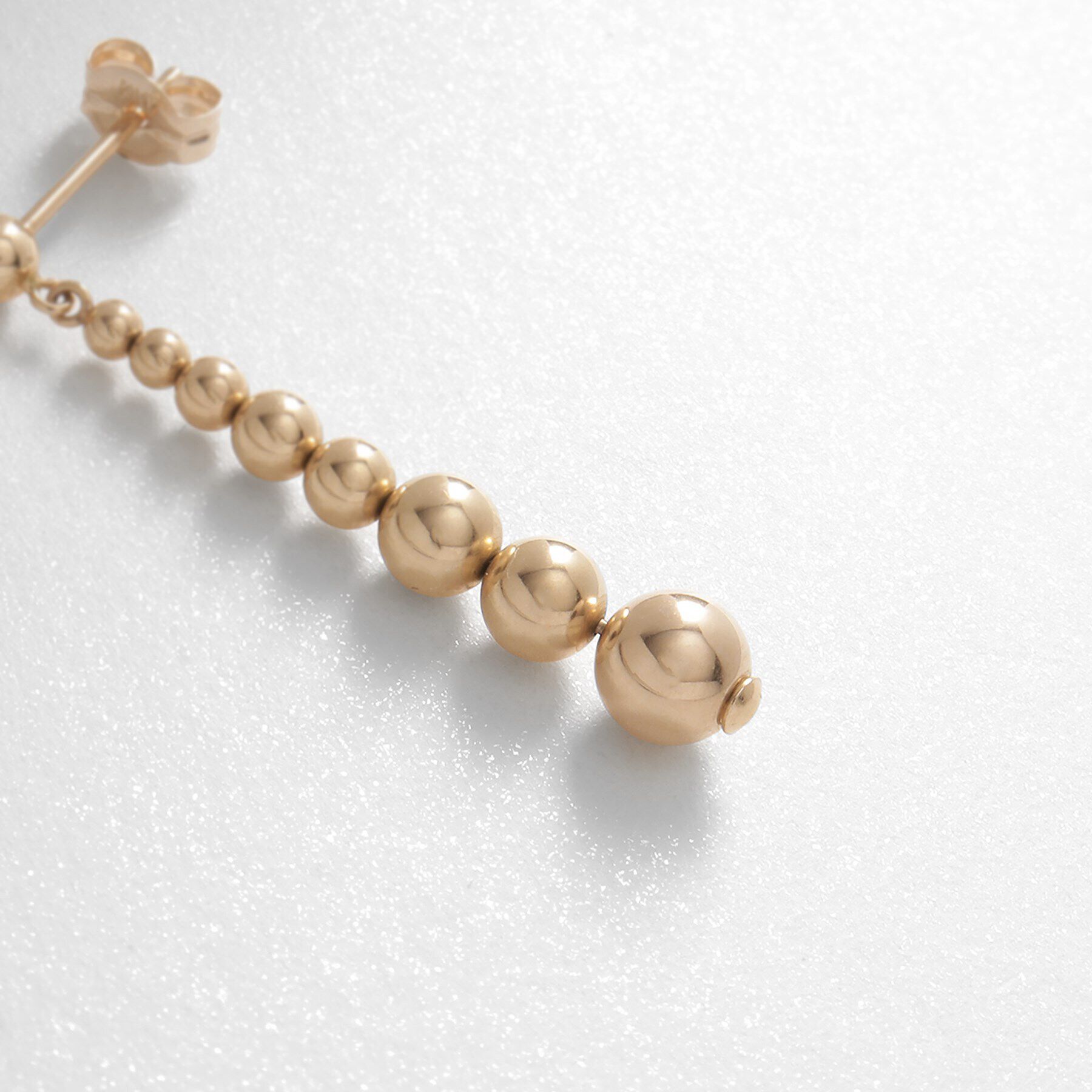 COCOSHNIK「K10中空ボールグラデーション スタッドピアス」|ピアス|