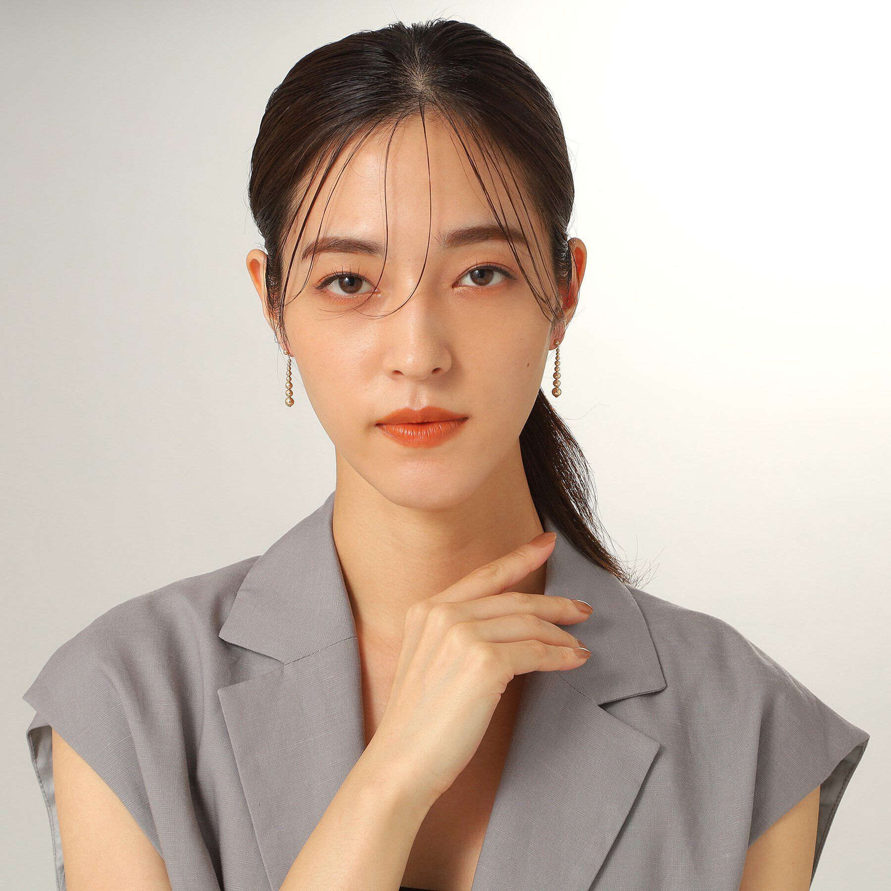 COCOSHNIK「K10中空ボールグラデーション スタッドピアス」|ピアス|