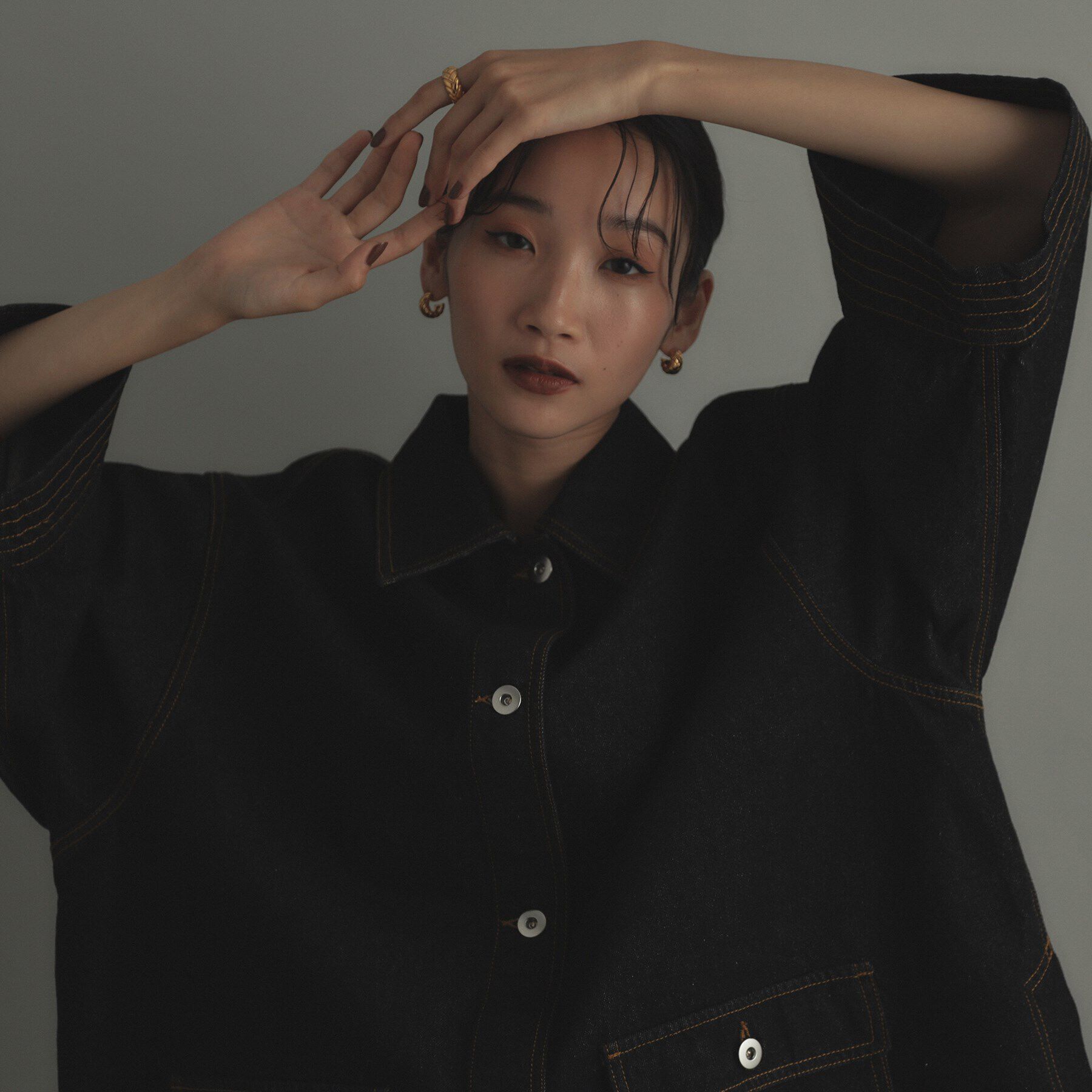 COCOSHNIK ONKITSCH「シルバー ブリックモチーフ フープピアス GP」|ピアス|