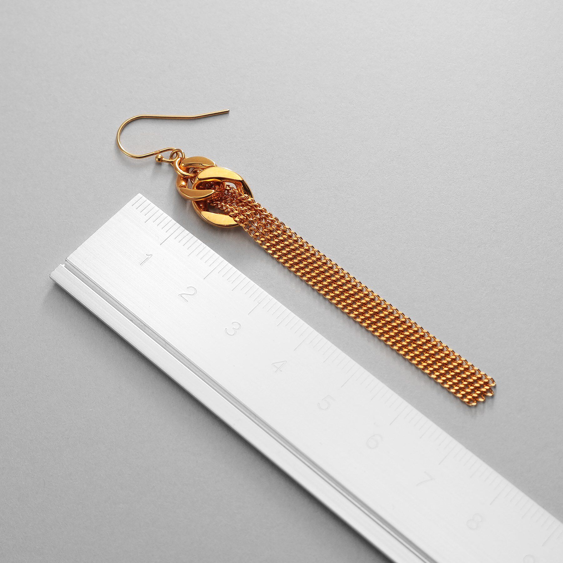 COCOSHNIK ONKITSCH「シルバー カーブチェーンモチーフフリンジピアス GP」|ピアス|