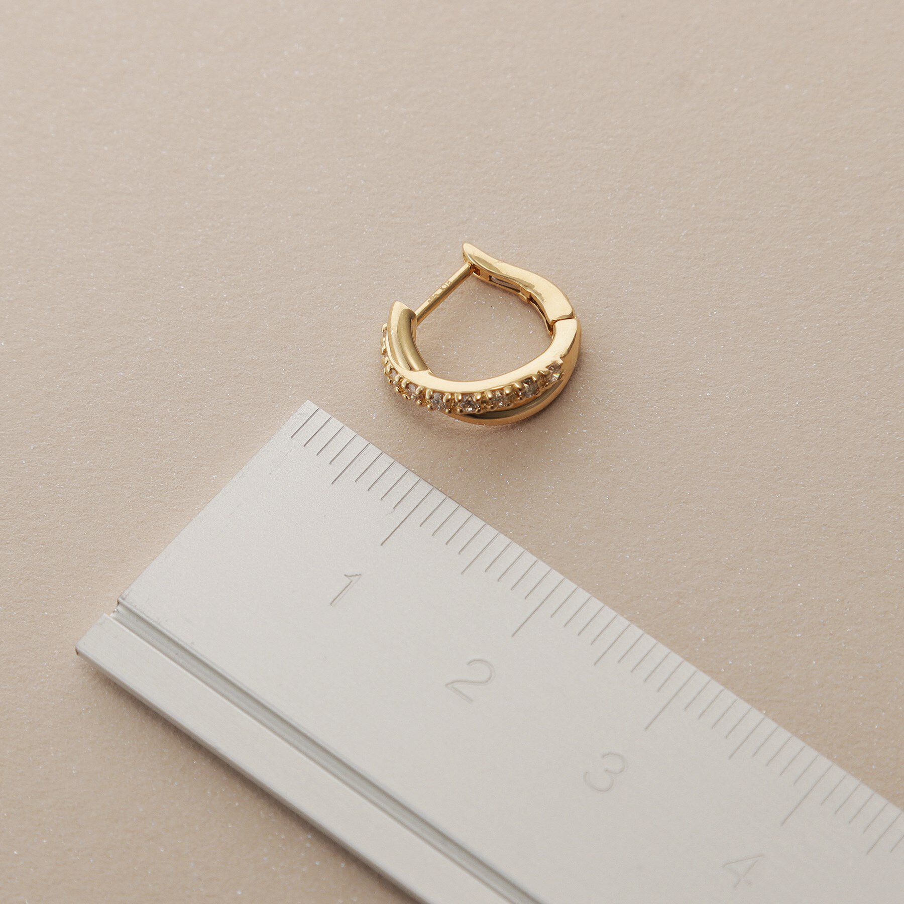 COCOSHNIK「K18ダイヤモンド Xライン ワンタッチピアス」|ピアス|