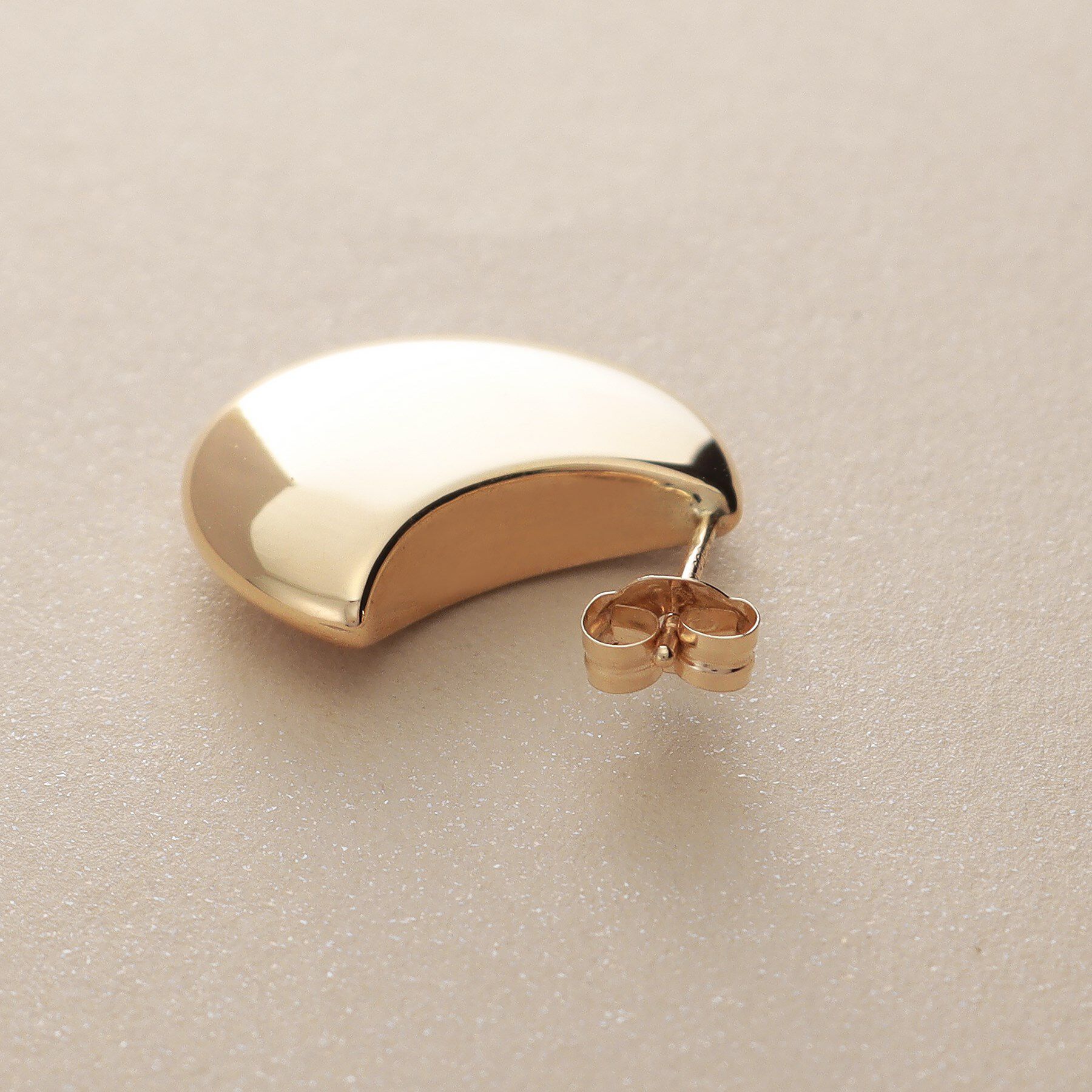 COCOSHNIK「K10中空カーブフラット スタッズピアス」|ピアス|