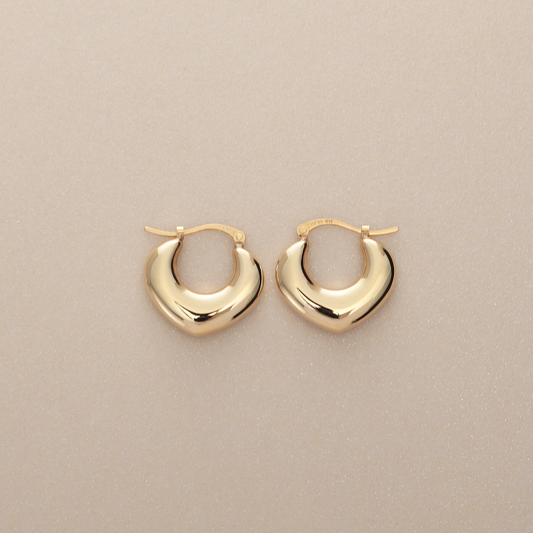 COCOSHNIK「K10中空アラベスクシェイプ フープピアス」|ピアス|