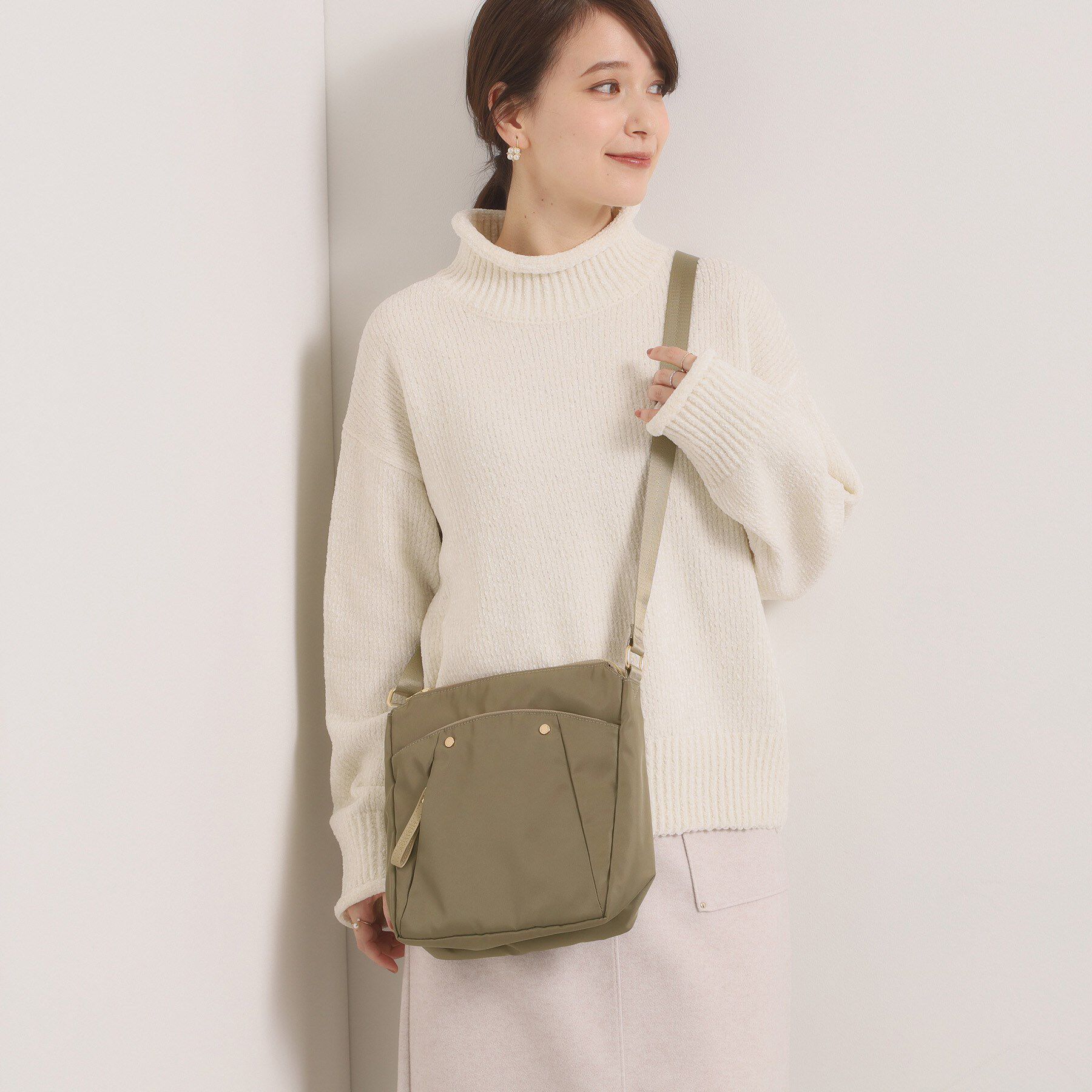 ITS&rsquo;DEMO「【6ポケット】ルニコ縦型ショルダー」|ショルダー・メッセンジャー|