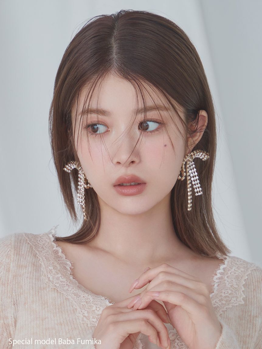 SNIDEL「スウェイビジューリボンピアス」|ピアス|