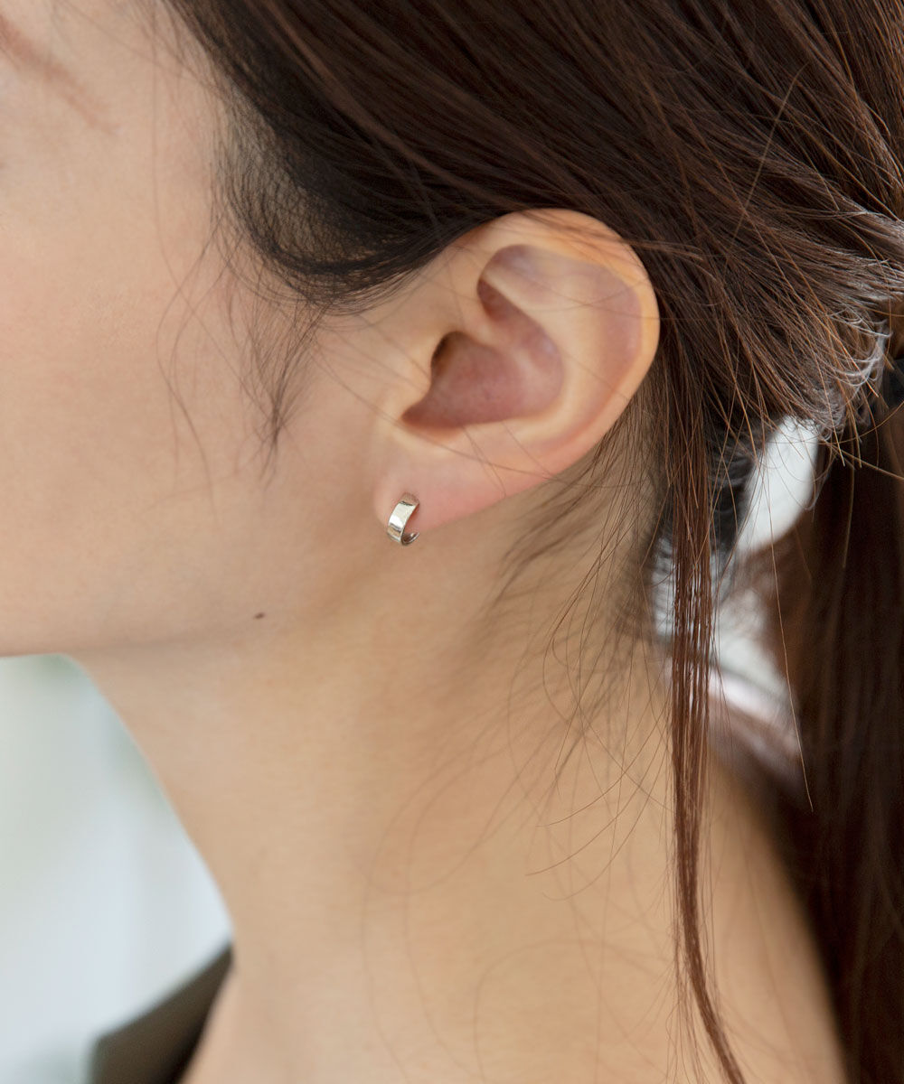 colleca la「miniループフィット・ミラーフープイヤリング」|イヤリング|シルバー