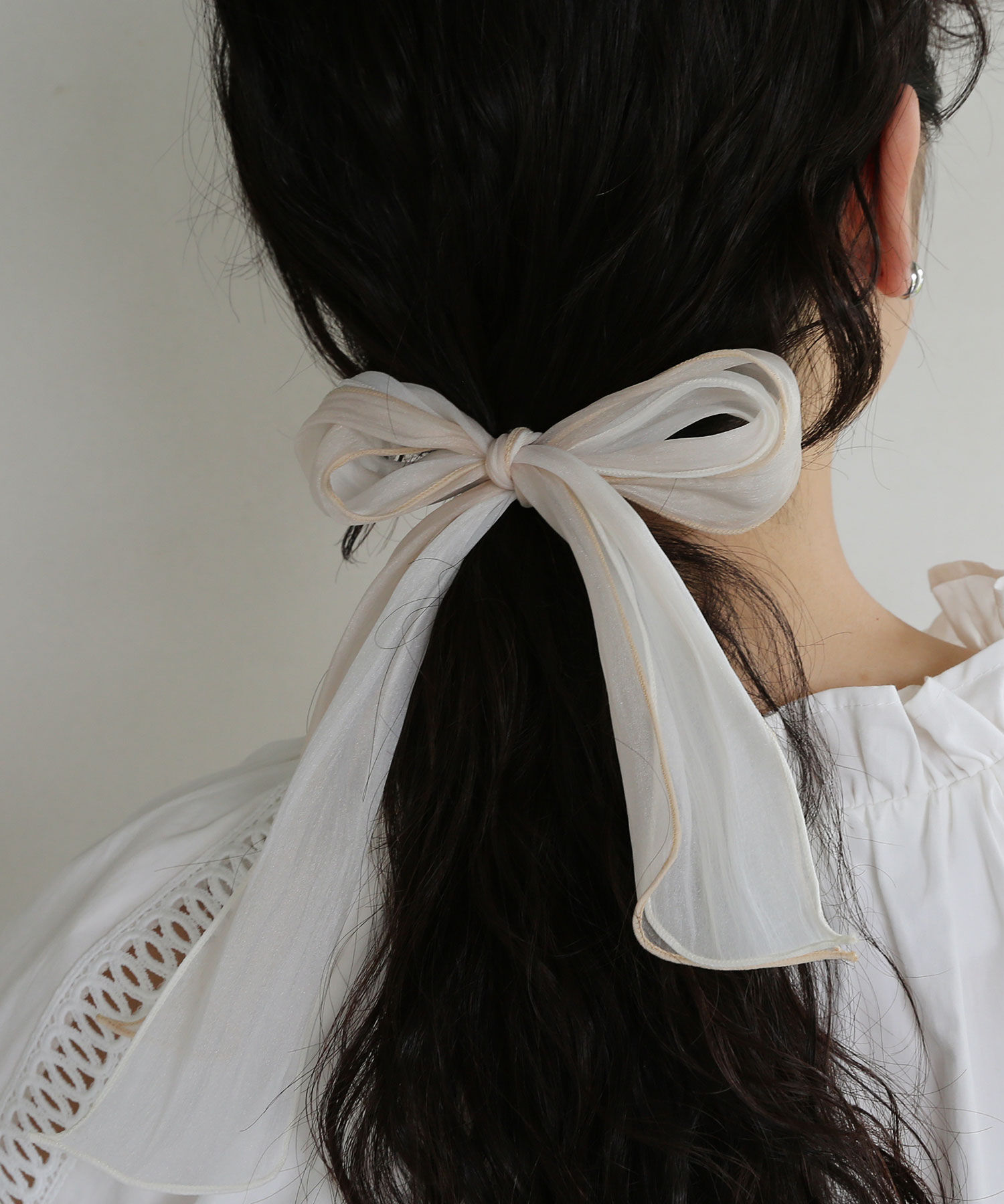 colleca la「オーガンジー アレンジリボンヘアゴム」|ヘアゴム・シュシュ|ベージュ