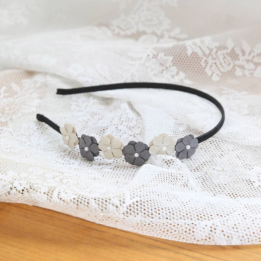 BACKYARD FAMILY「Rora カチューシャ 通販 花 48192102 髪飾り ヘッドドレス 子供 女の子 フォーマル」|その他|グレー1