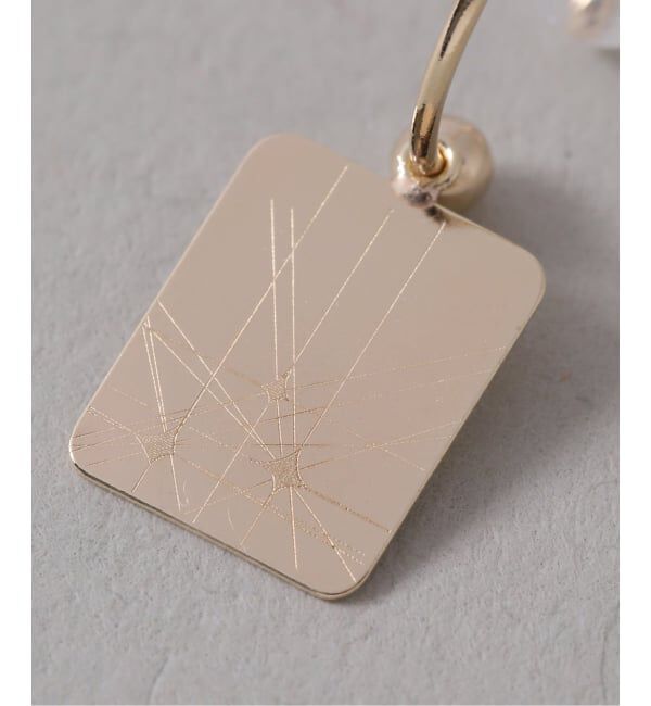 Lilas by Spick&Span「ライトラインプレートピアス K10（両耳）」|ピアス|