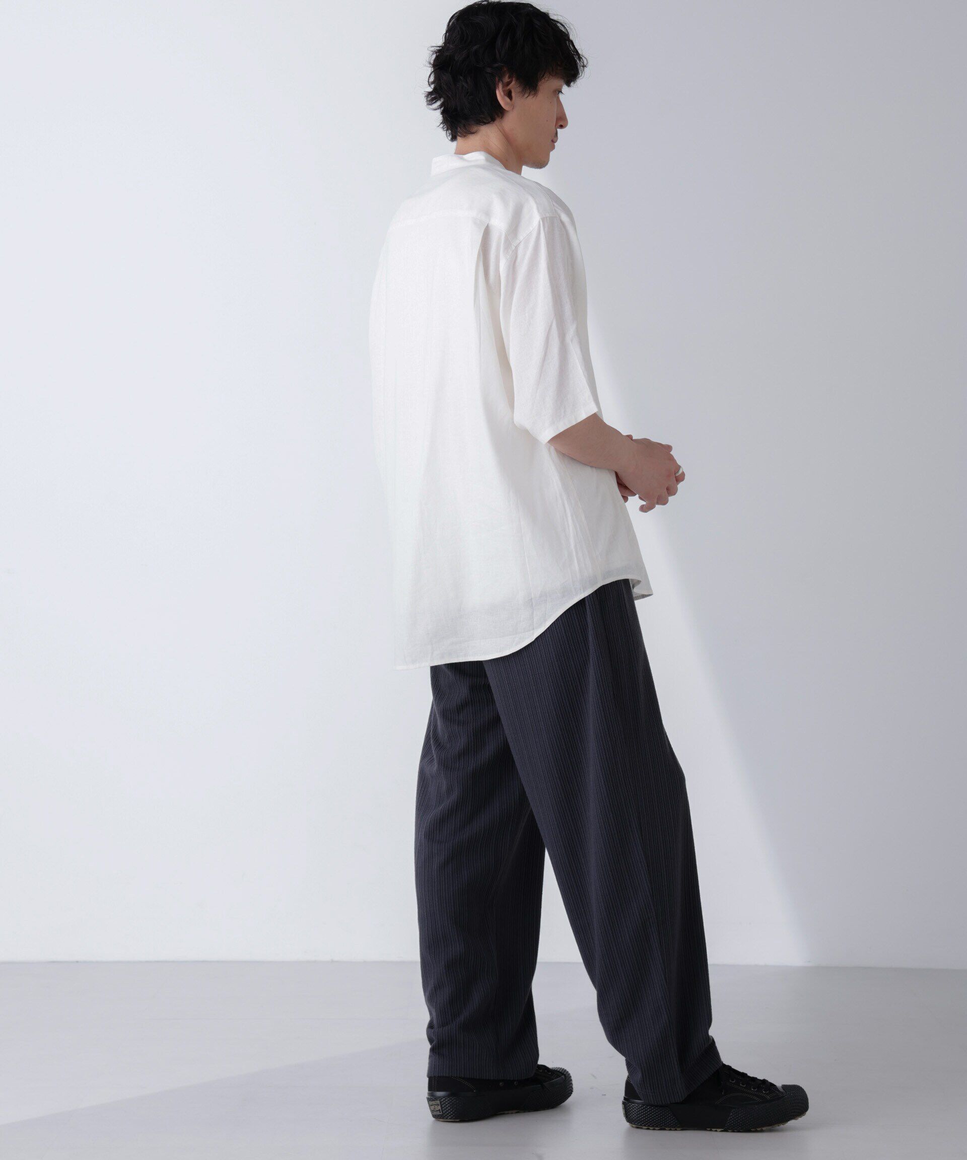 nano･universe「アンチスメルリネン バンドカラーシャツ 半袖」|シャツ・ブラウス|