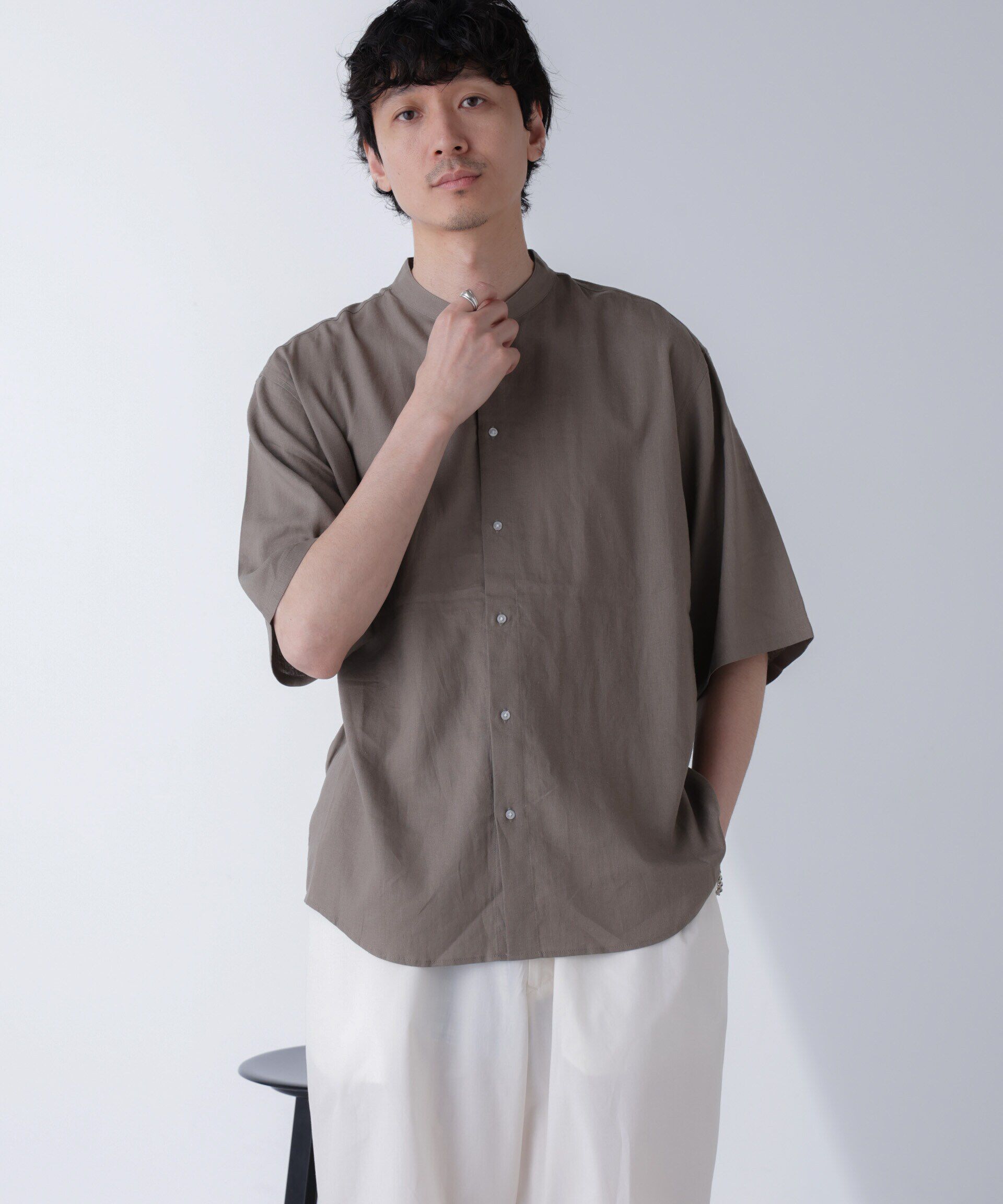 nano･universe「アンチスメルリネン バンドカラーシャツ 半袖」|シャツ・ブラウス|モカ3