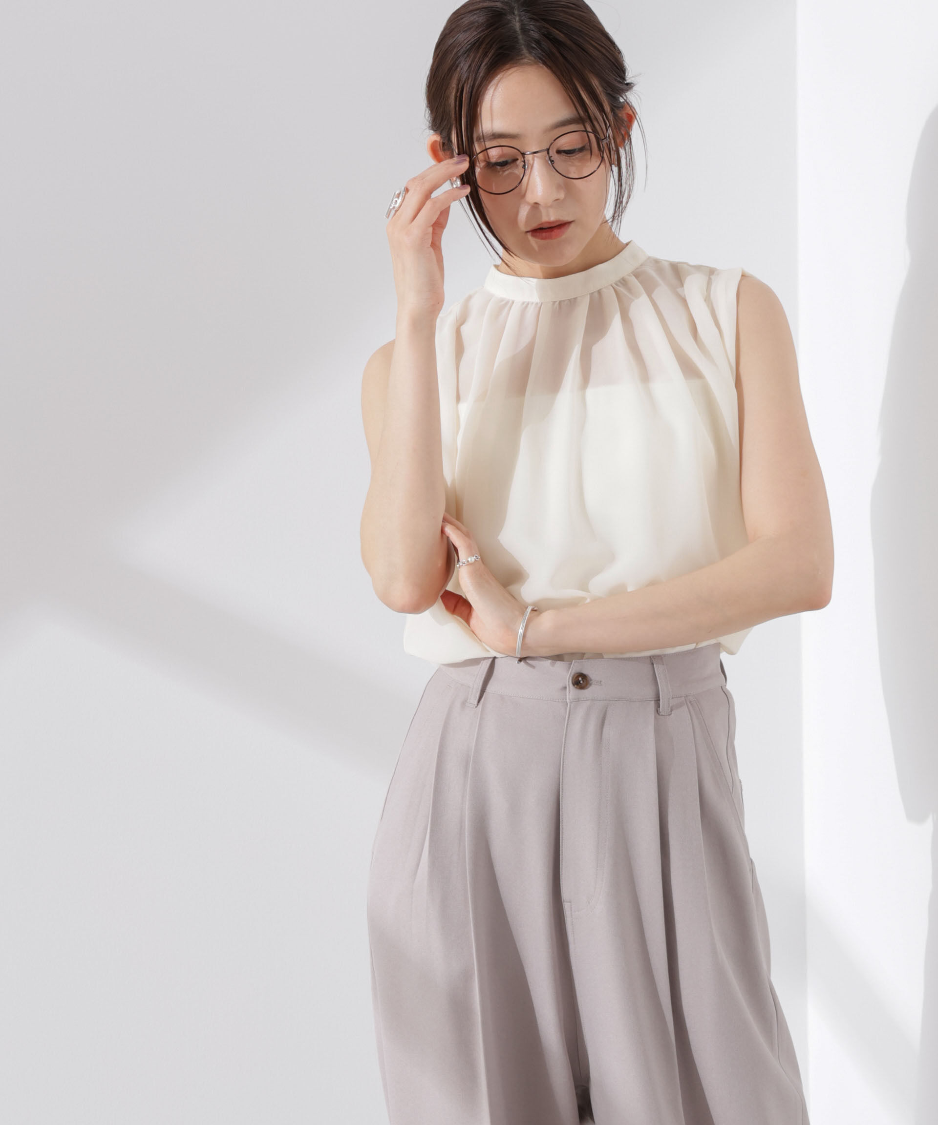 nano･universe「シアージョーゼットギャザーノースリーブブラウス」|シャツ・ブラウス|