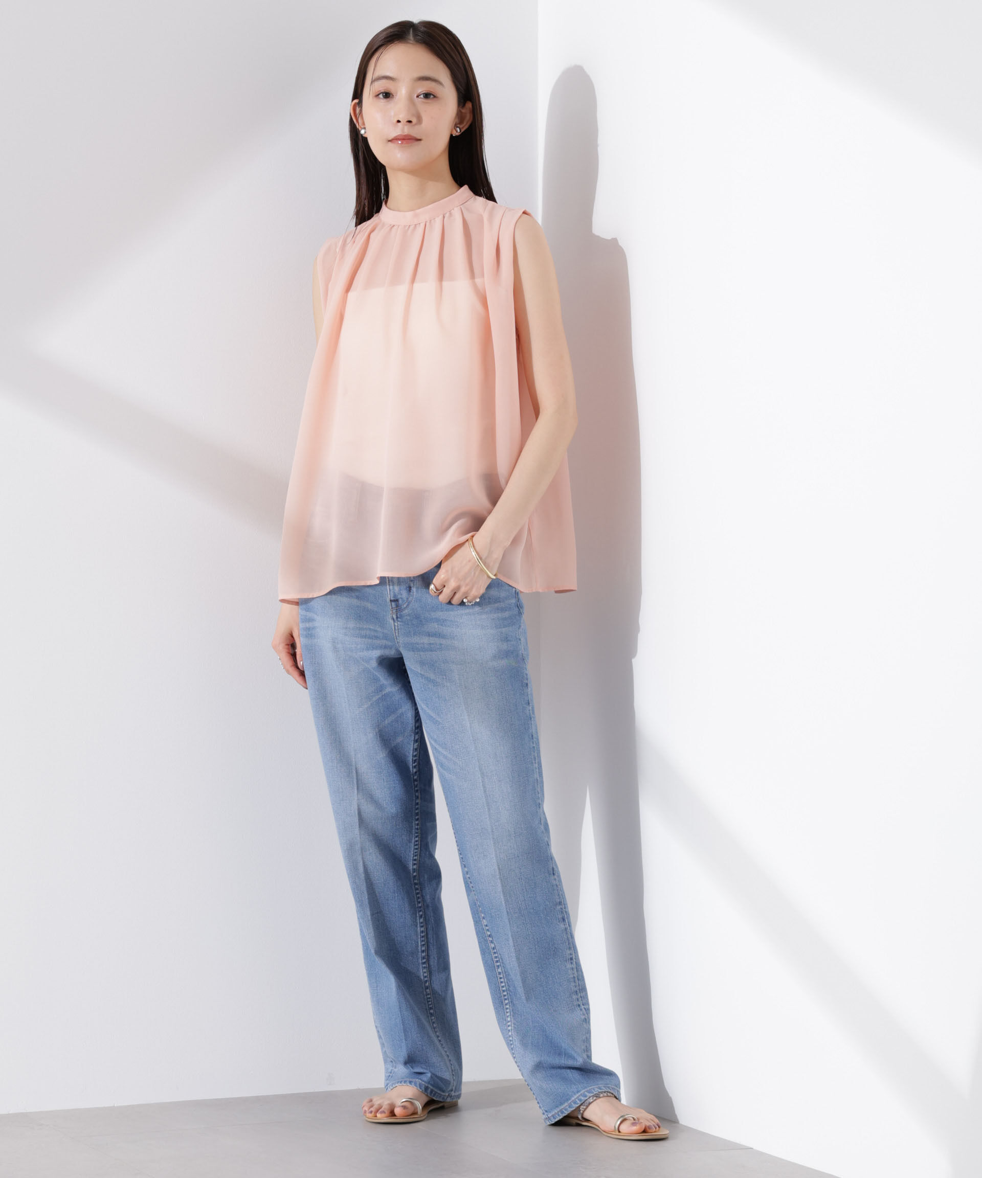 nano･universe「シアージョーゼットギャザーノースリーブブラウス」|シャツ・ブラウス|