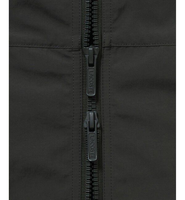 LACOSTE「撥水防風 ドロストコード フーデッド ナイロンブルゾン / マウンテンパーカー」|パーカー|