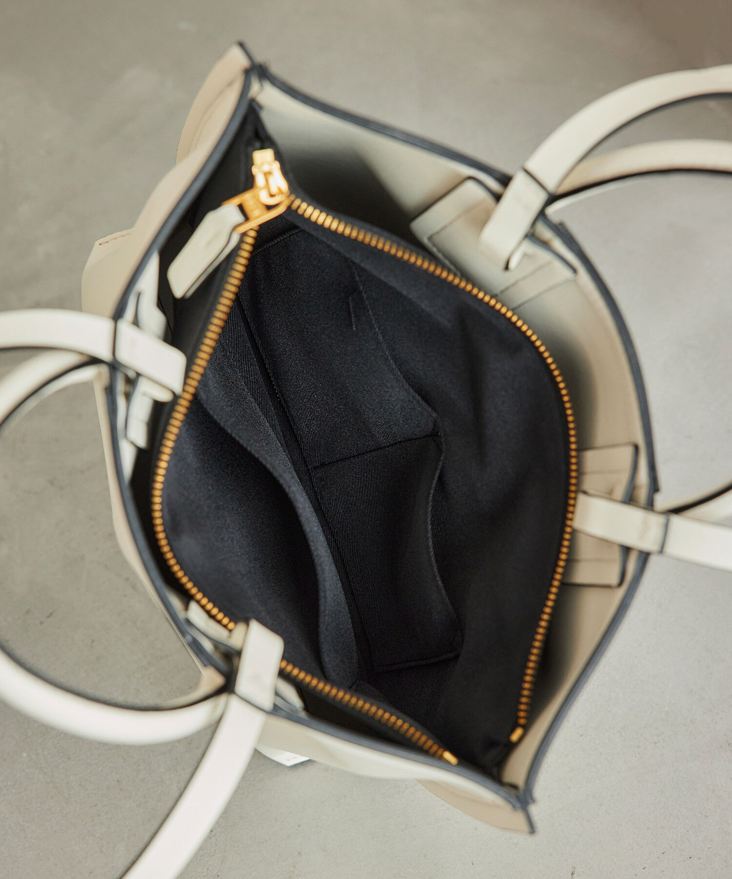 E'POR「【WEB限定】【E'POR】LIMITED MODEL Ree Medium（リー）」|トートバッグ|